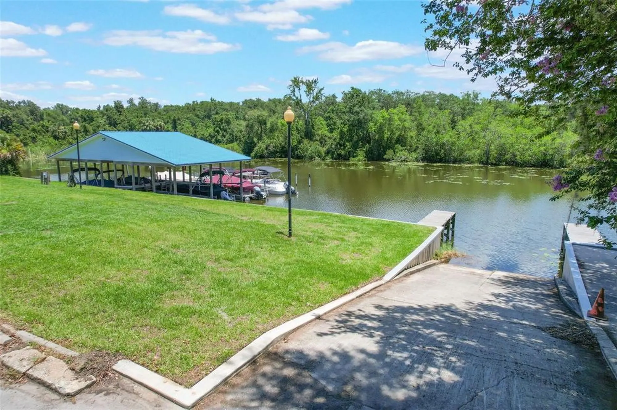 Property Slideshow image 54 of 76 | 6036 topsail rd, Lady Lake, FL, 32159