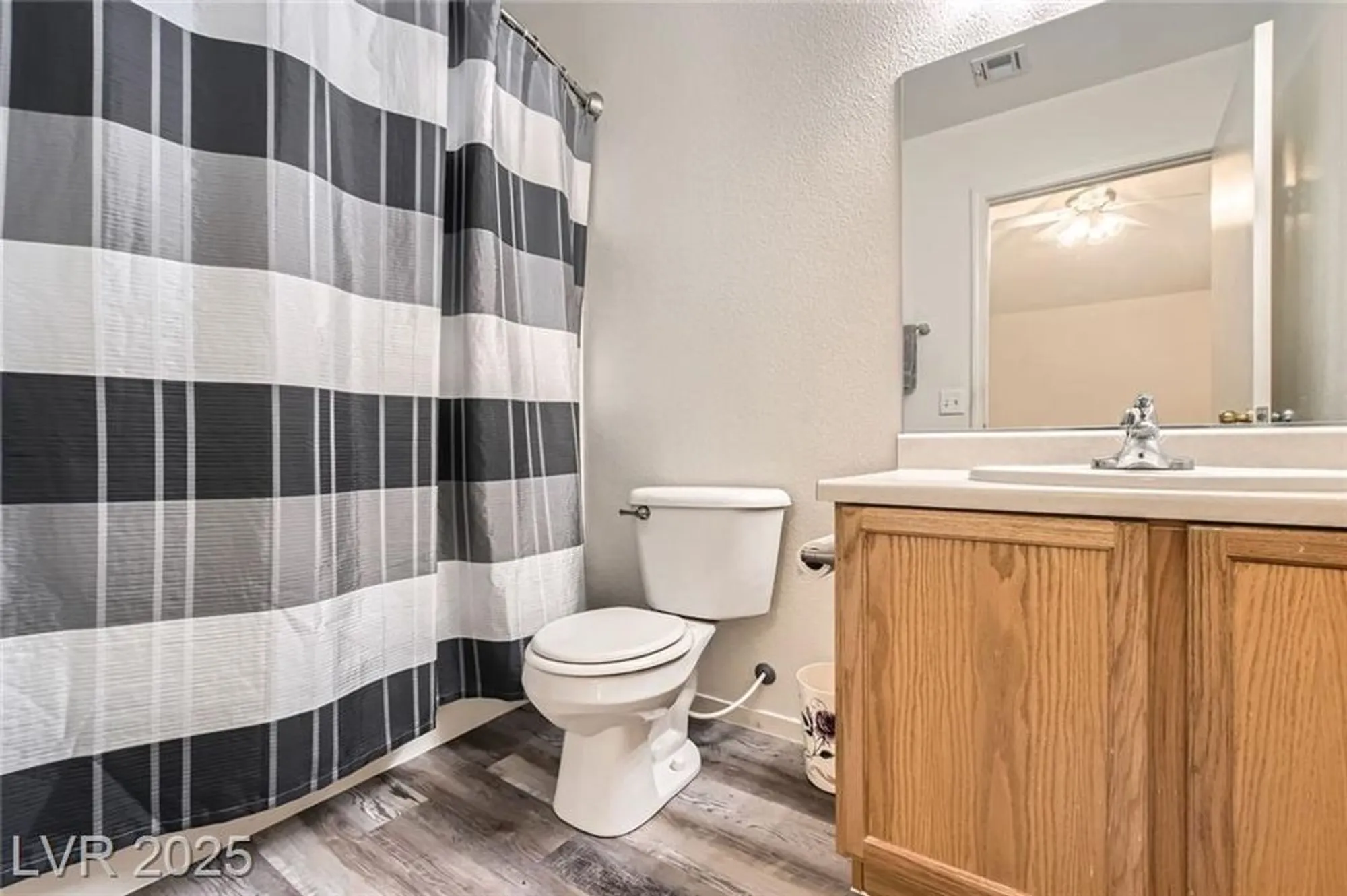Property Slideshow image 12 of 18 | 5114 mascaro dr, Las Vegas, NV, 89122