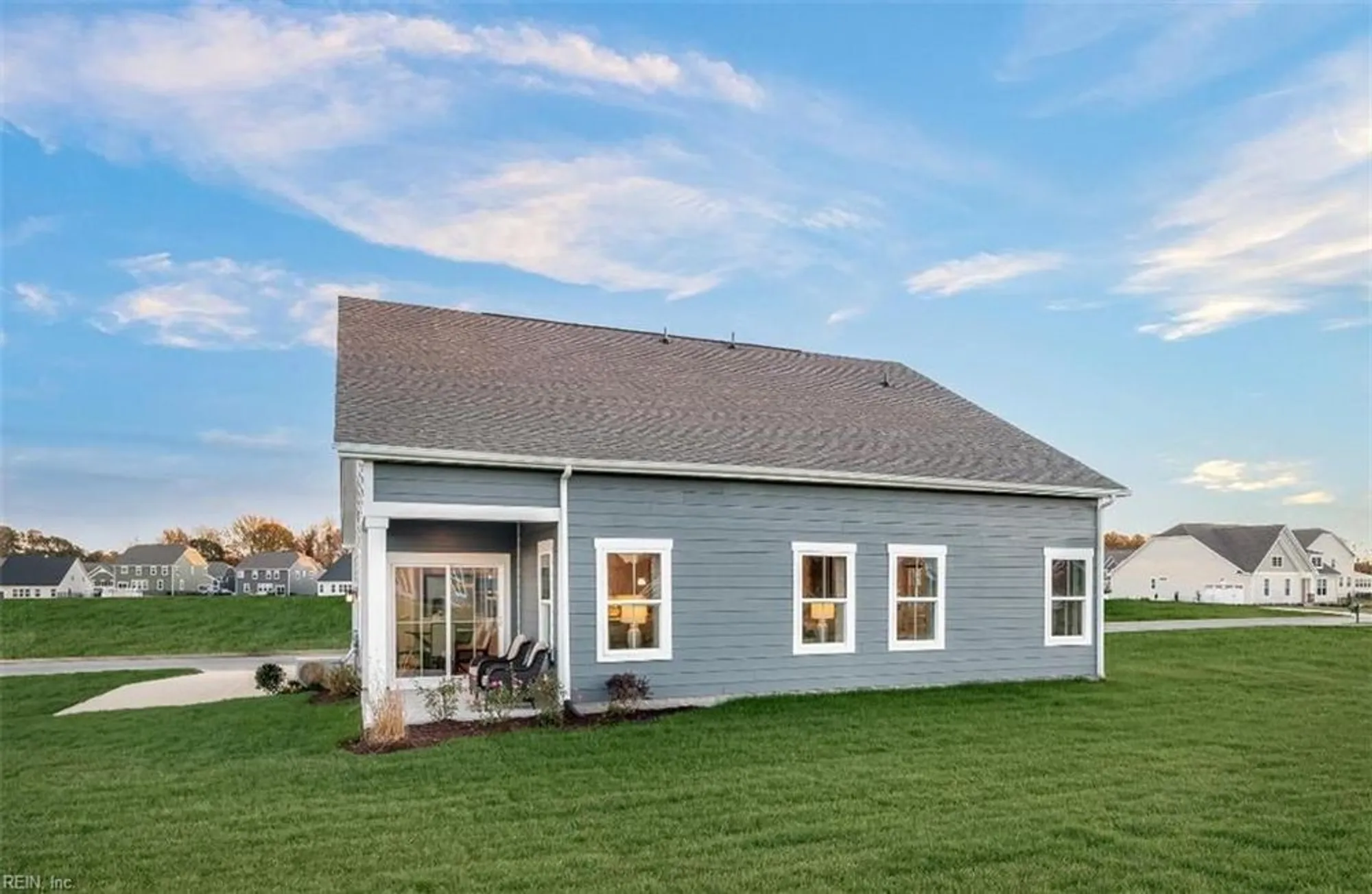 Property Slideshow image 2 of 30 | 140 ayrshire loop, Smithfield, VA, 23430