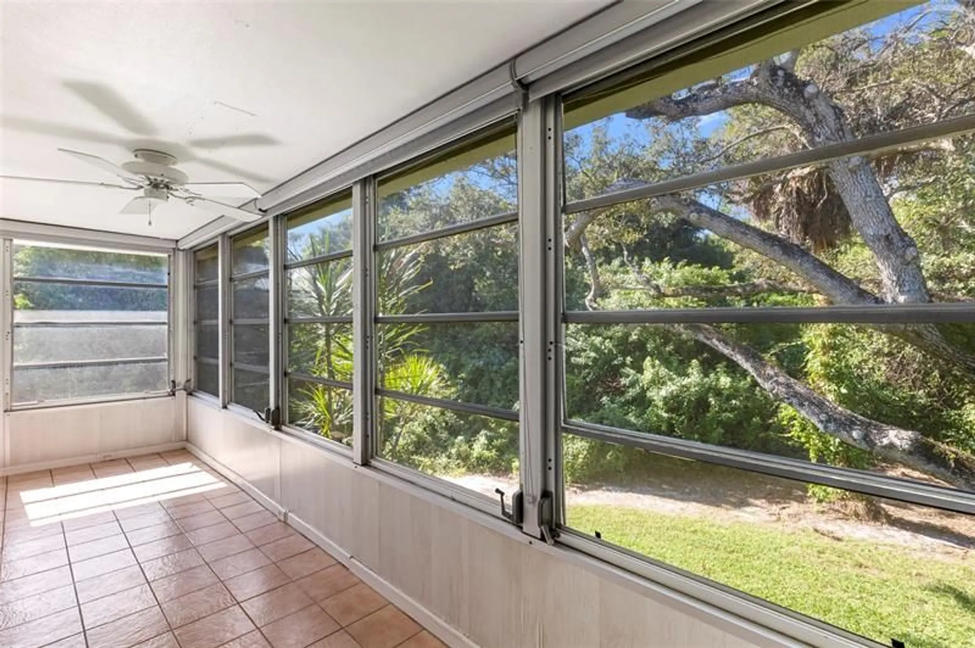 Property Slideshow image 9 of 28 | 64 oakridge e # 64, Deerfield Beach, FL, 33442