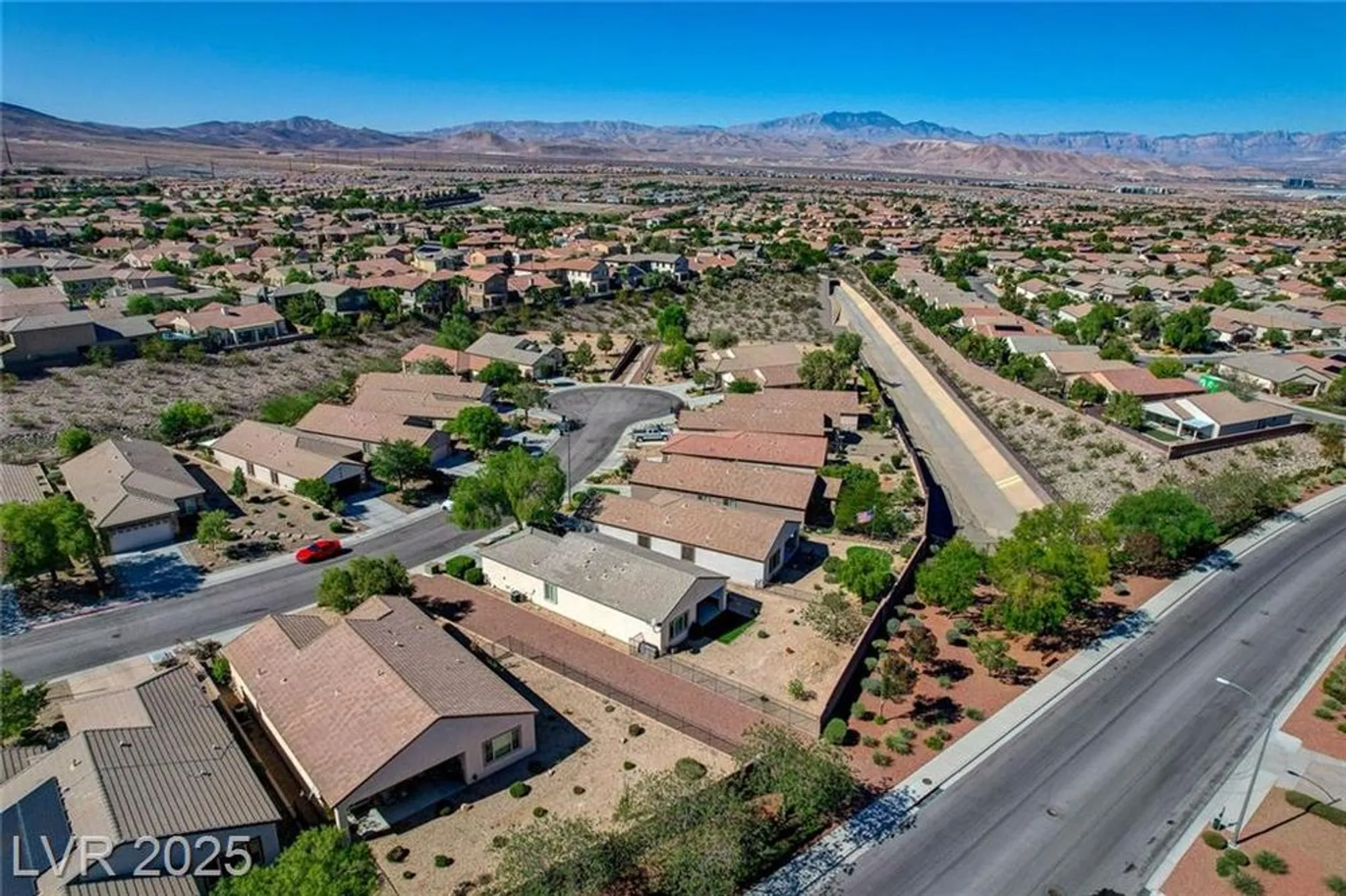 Property Slideshow image 60 of 72 | 2576 binary stars st, Henderson, NV, 89044