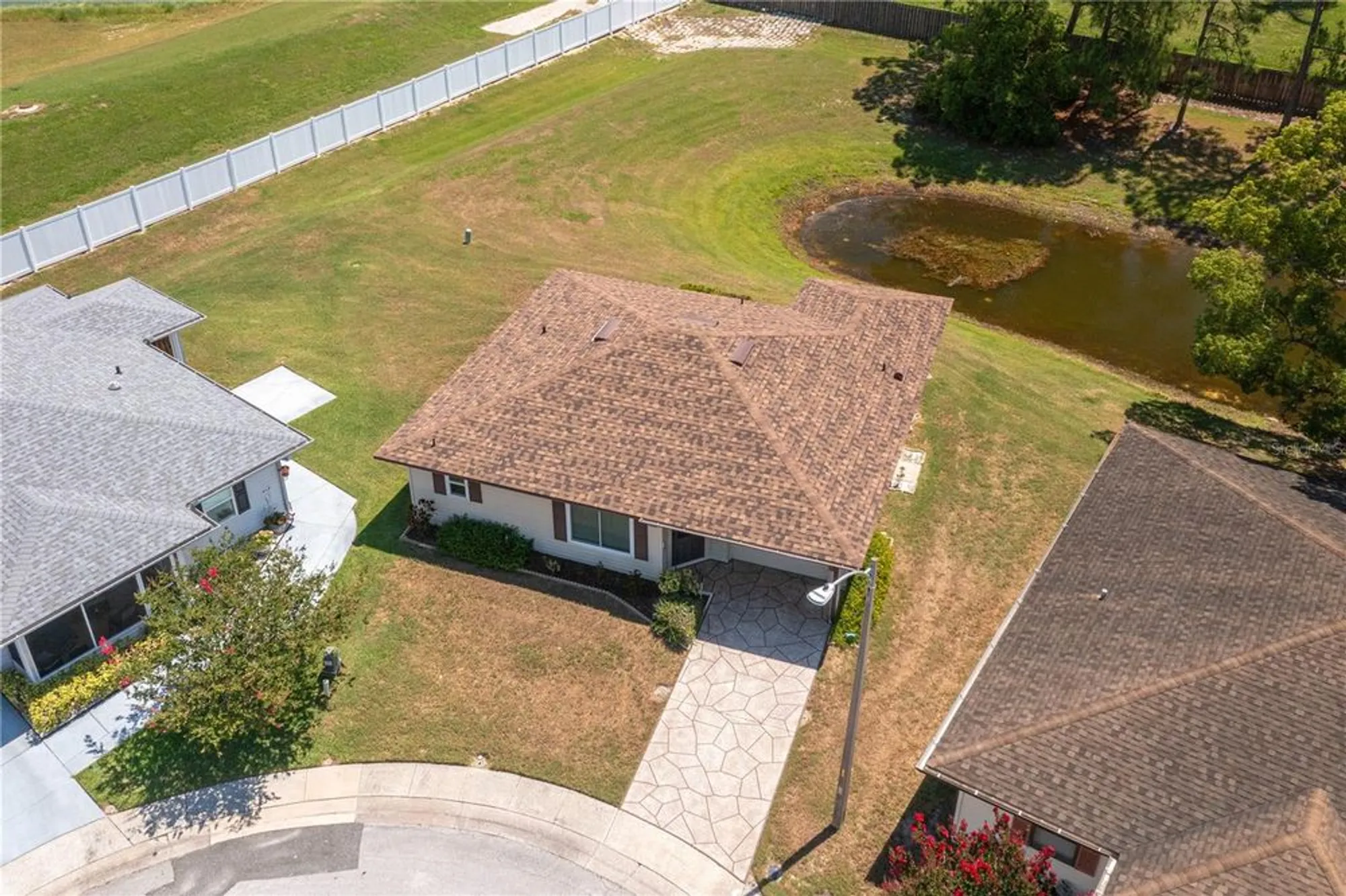 Property Slideshow image 18 of 38 | 3245 prairie dunes cir, Lakeland, FL, 33810