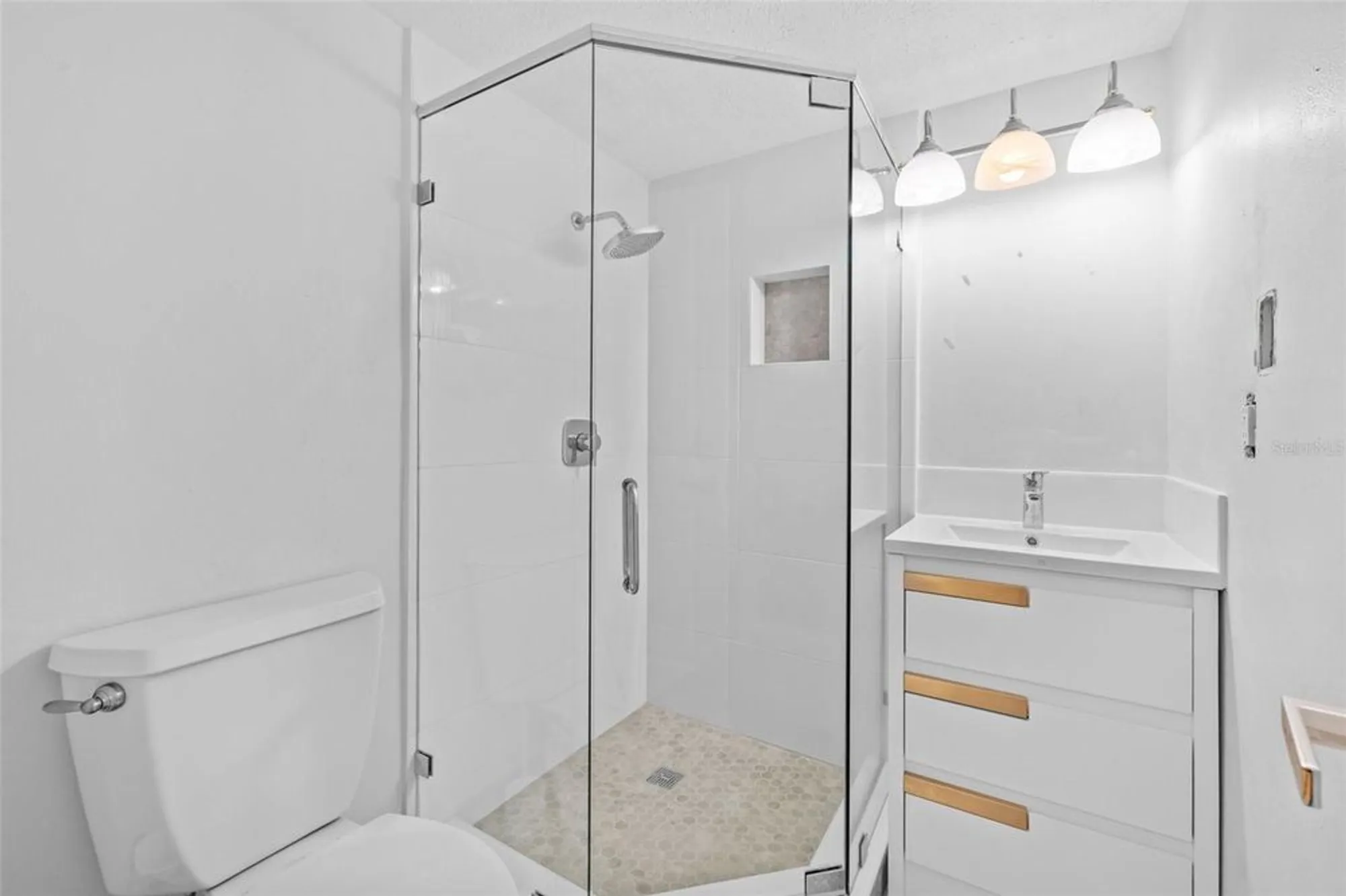 Property Slideshow image 21 of 45 | 4126 heron way b113, Bradenton, FL, 34205