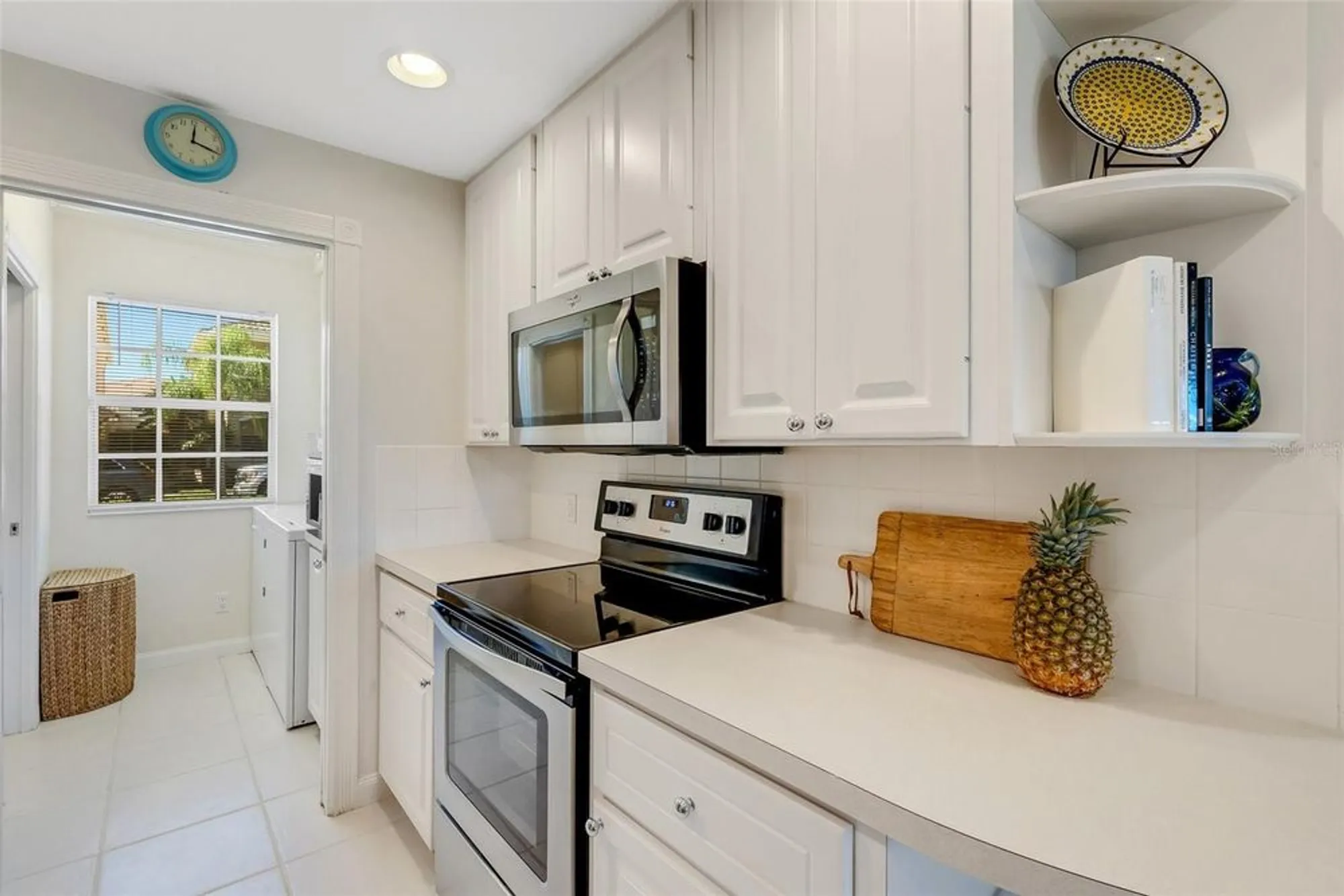 Property Slideshow image 11 of 54 | 7812 bergamo ave, Sarasota, FL, 34238