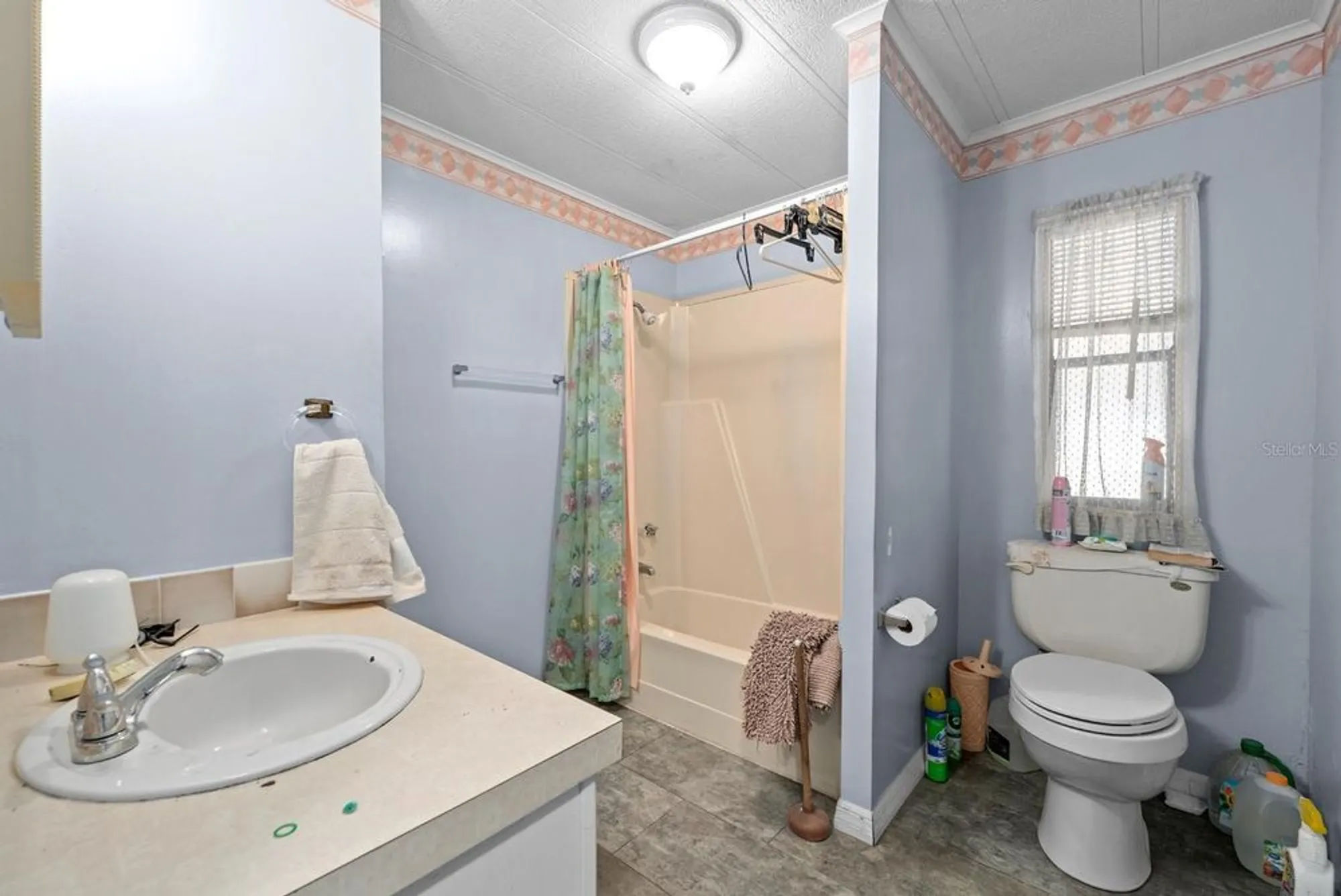 Property Slideshow image 11 of 28 | 5082 fox cliff dr, Lakeland, FL, 33810
