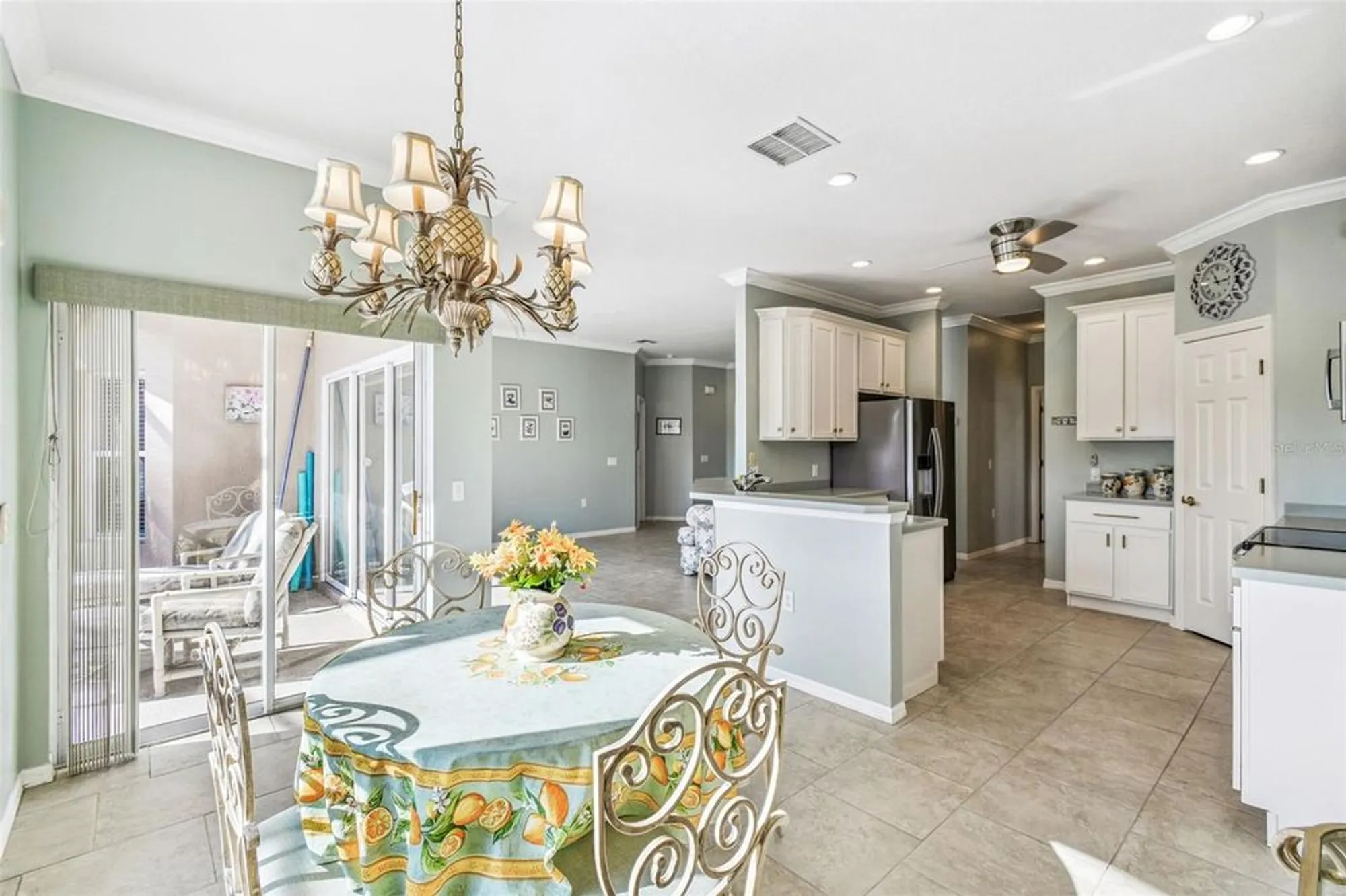 Property Slideshow image 11 of 54 | 219 largo dr, Kissimmee, FL, 34759
