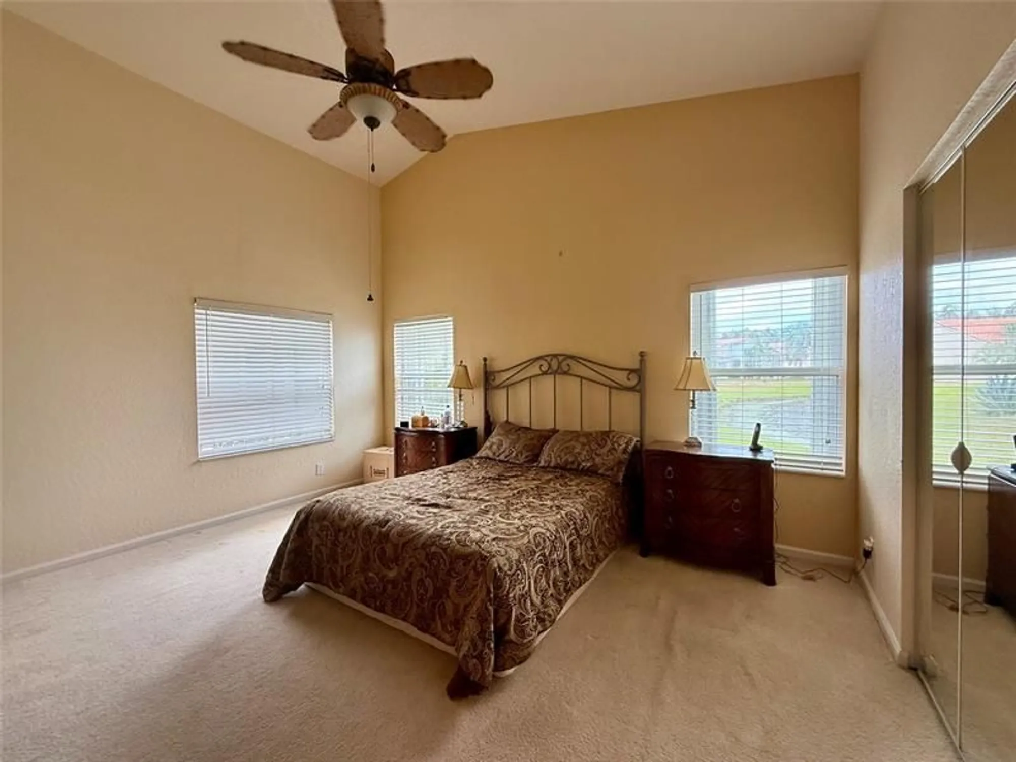 Property Slideshow image 14 of 47 | 344 nw breezy point loop, Port St Lucie, FL, 34986