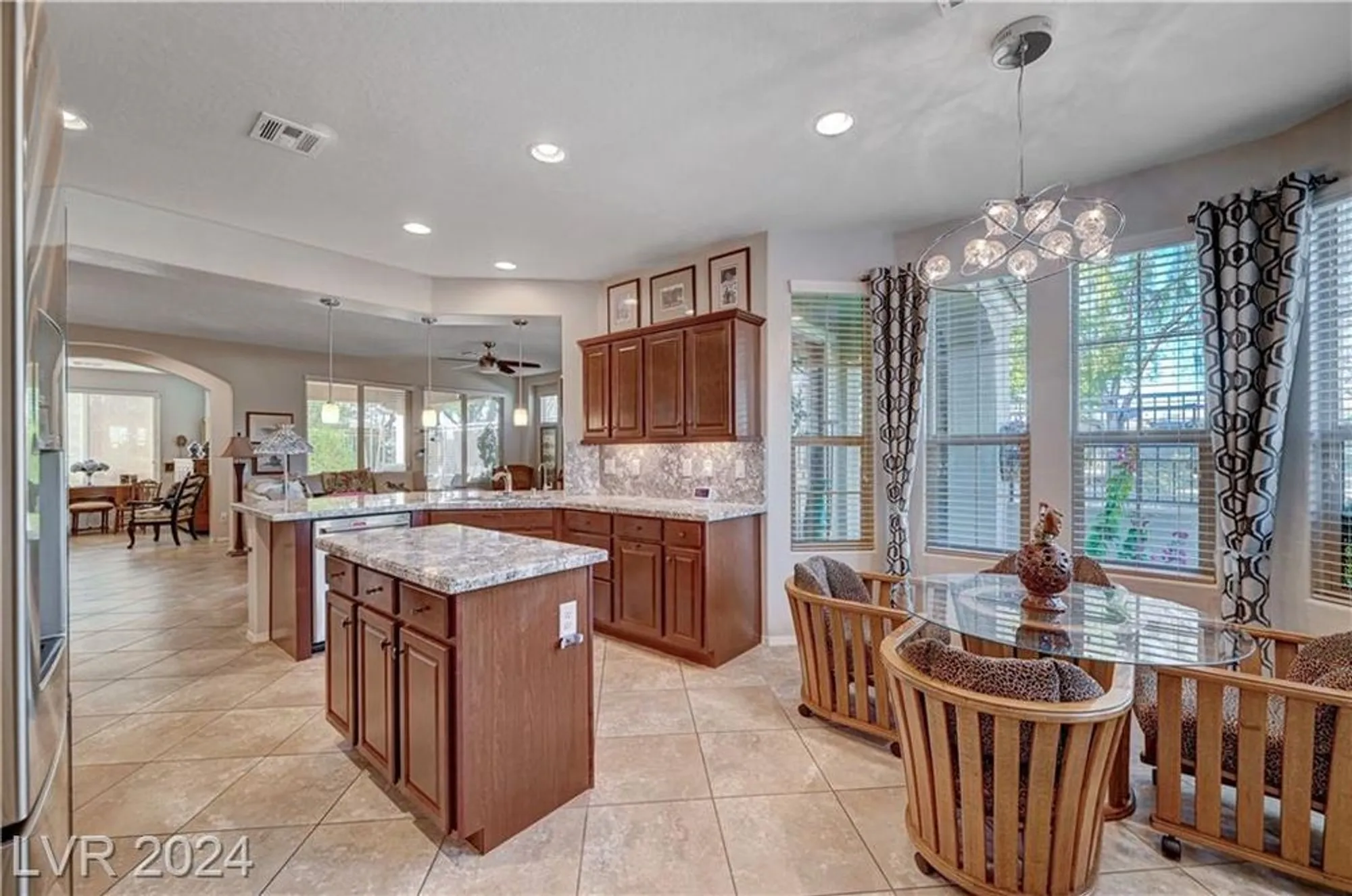 Property Slideshow image 25 of 86 | 5721 keystone crest st, North Las Vegas, NV, 89081