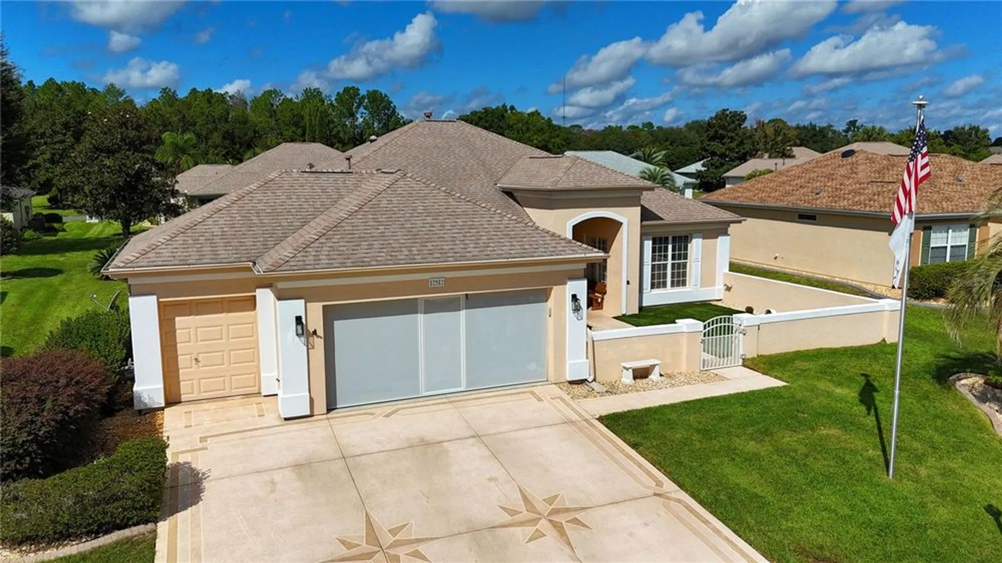 Property Slideshow image 2 of 75 | 12512 se 91st terrace rd, Summerfield, FL, 34491