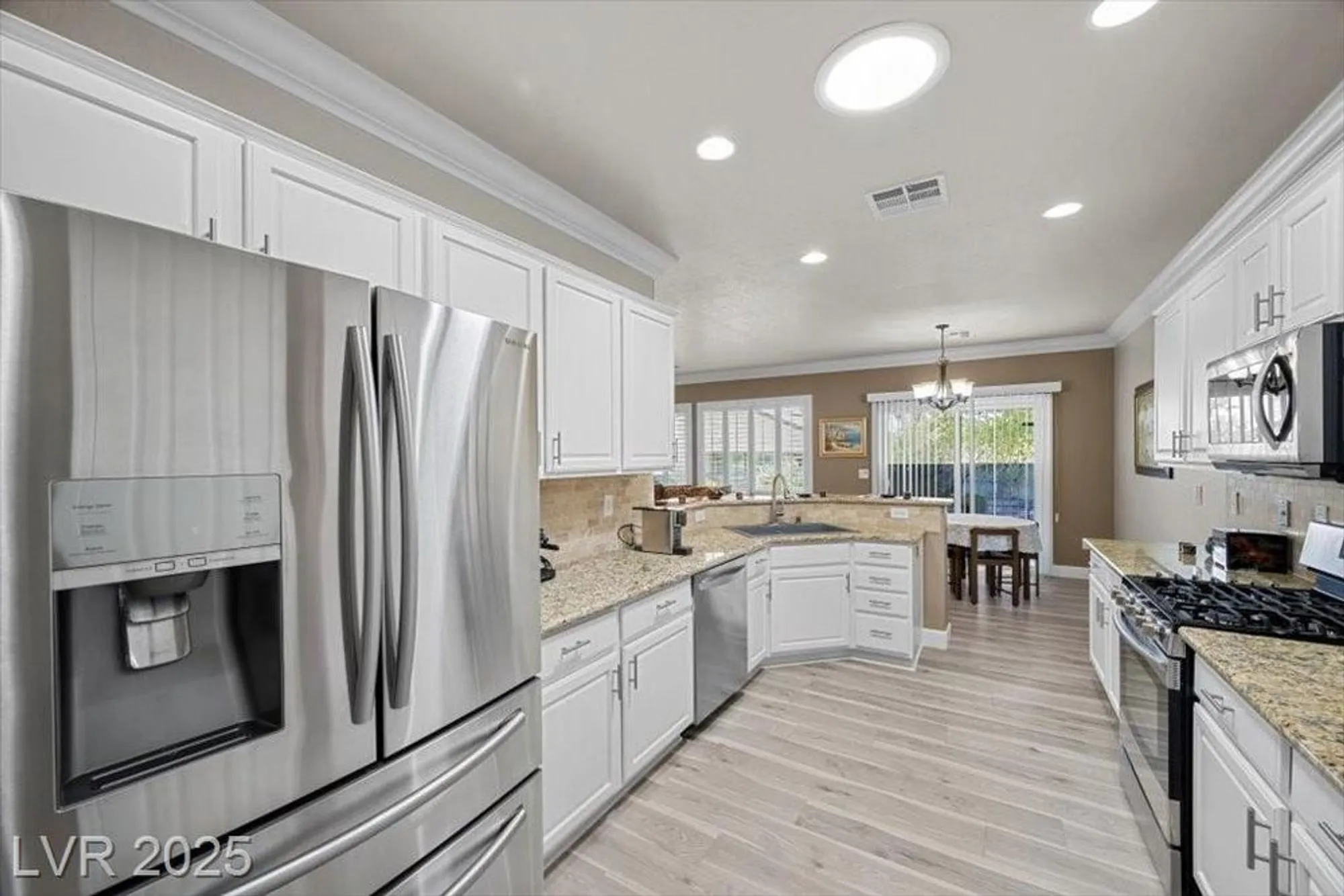 Property Slideshow image 13 of 37 | 2367 peaceful sky dr, Henderson, NV, 89044