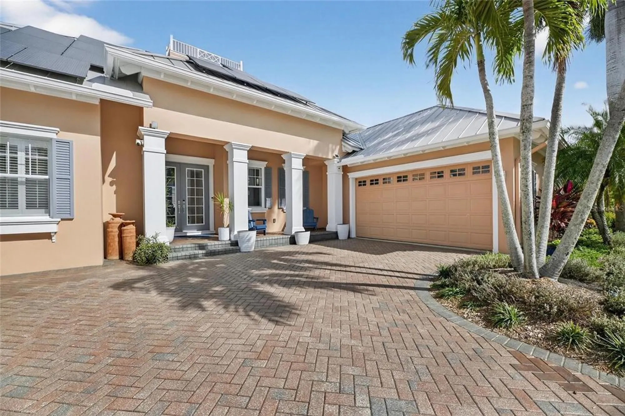 Property Slideshow image 82 of 99 | 719 islebay dr, Apollo Beach, FL, 33572