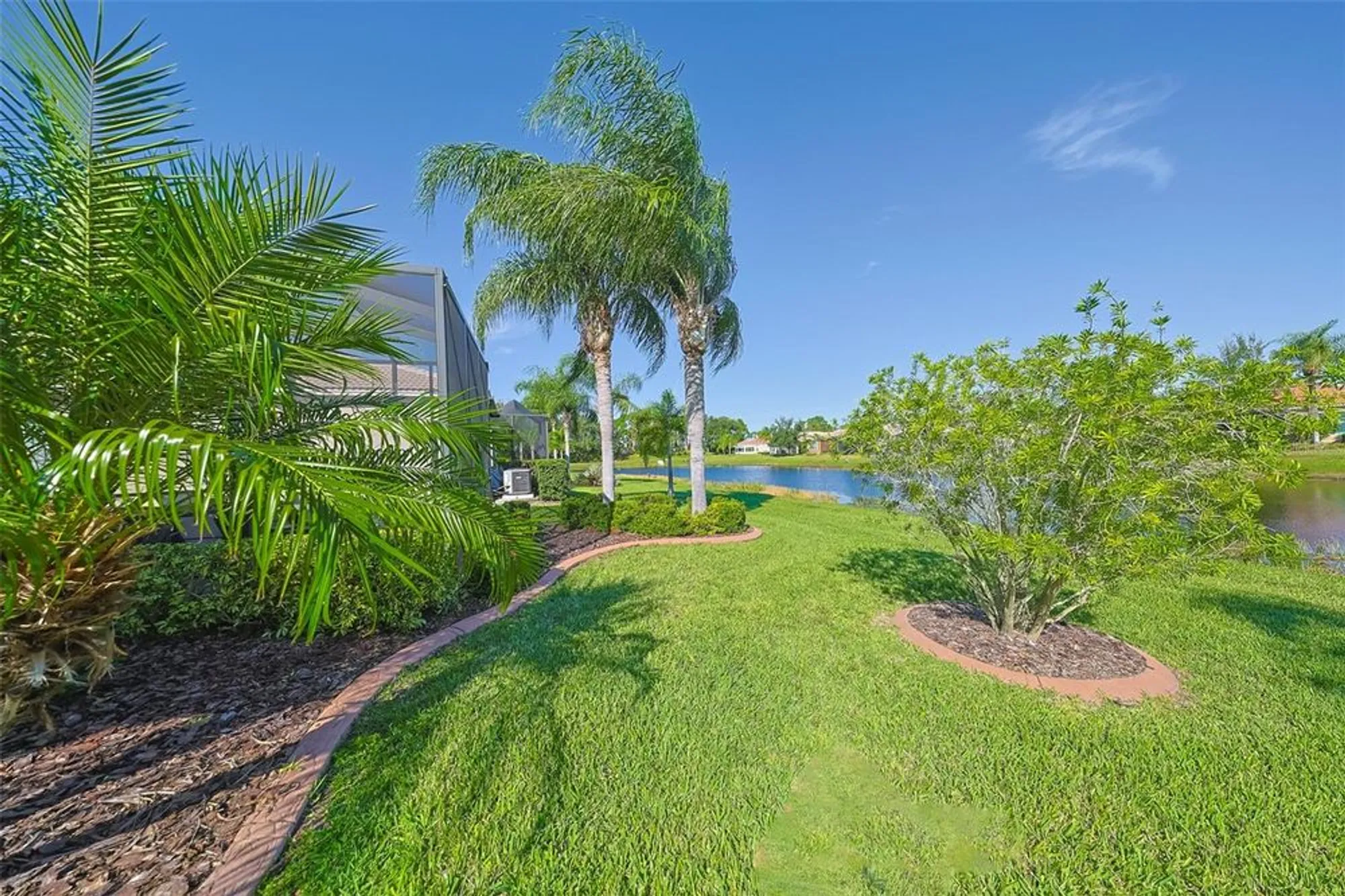 Property Slideshow image 39 of 67 | 15948 cobble mill dr, Wimauma, FL, 33598