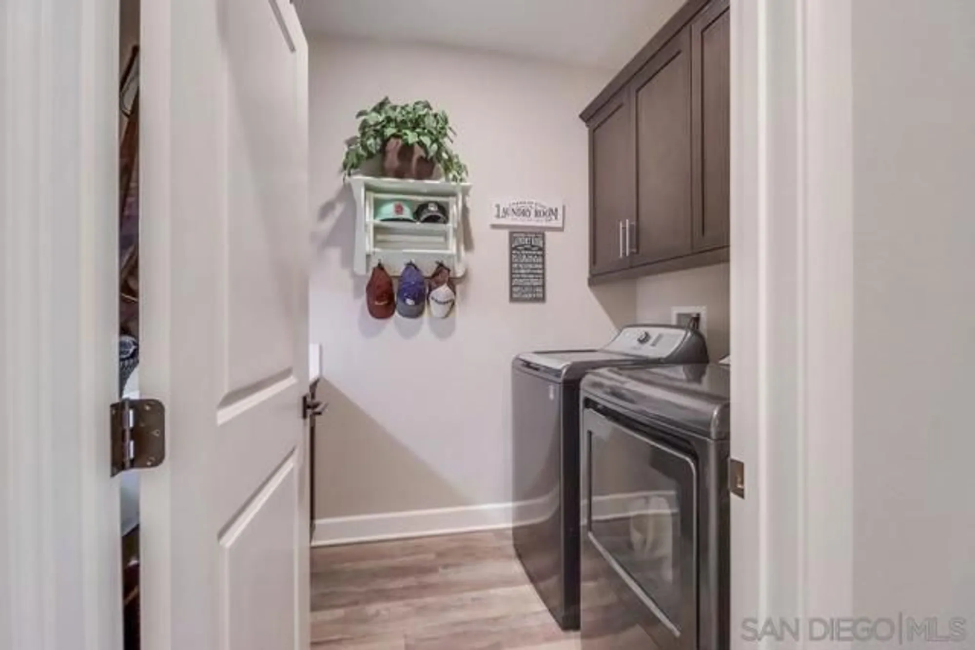 Property Slideshow image 27 of 40 | 16750 coyote bush dr unit 31, San Diego, CA, 92127