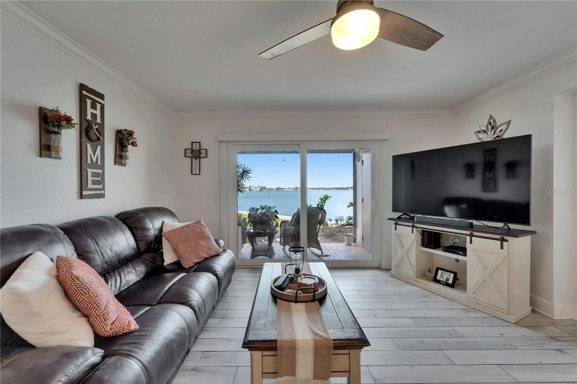 Property Slideshow image 16 of 60 | 7700 sun island dr 107, South Pasadena, FL, 33707