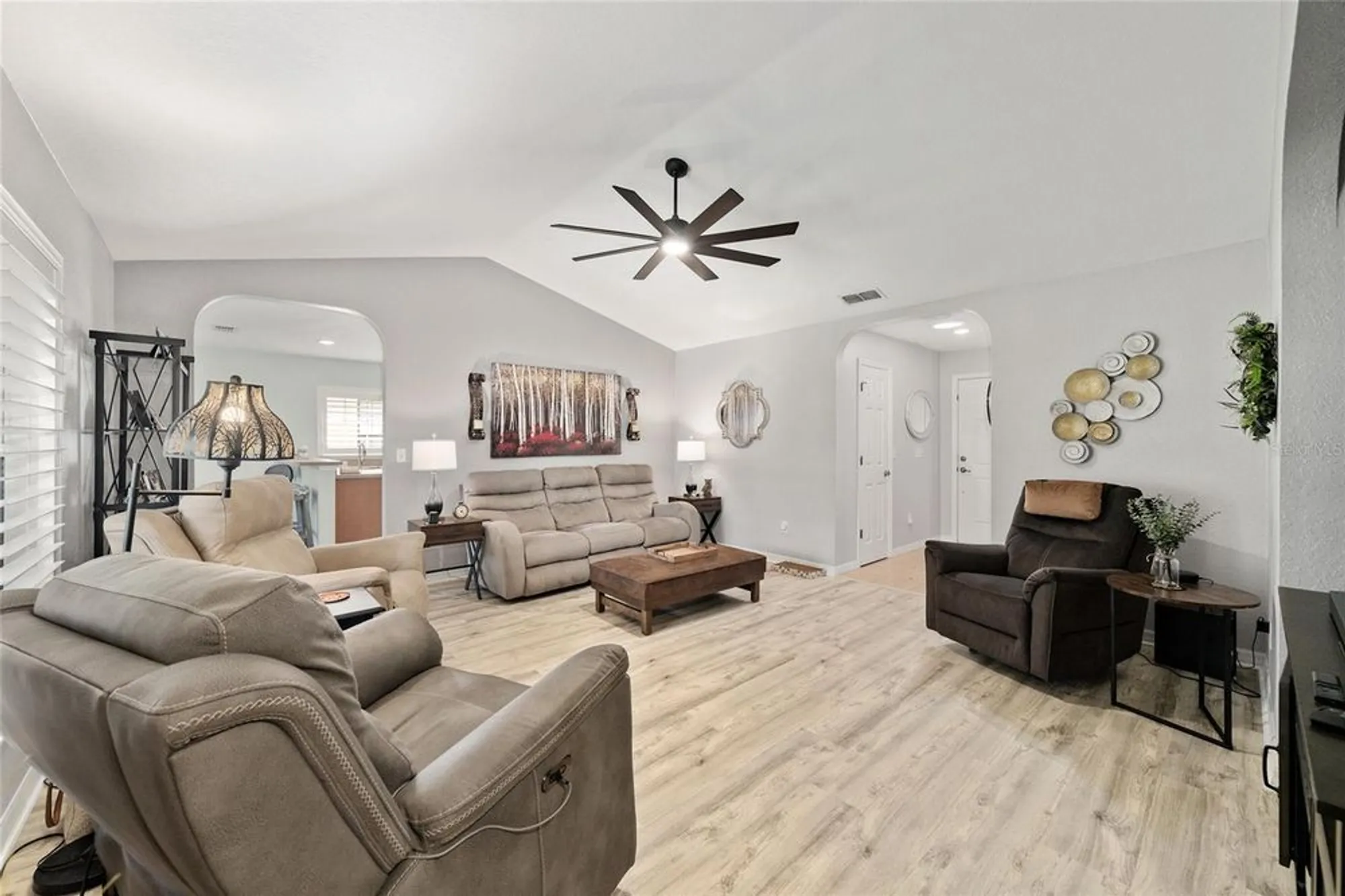 Property Slideshow image 8 of 53 | 10882 se 170th lane rd, Summerfield, FL, 34491