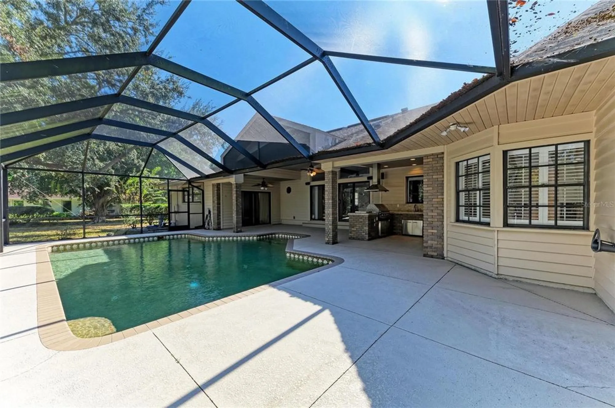 Property Slideshow image 61 of 83 | 5668 country lakes dr, Sarasota, FL, 34243