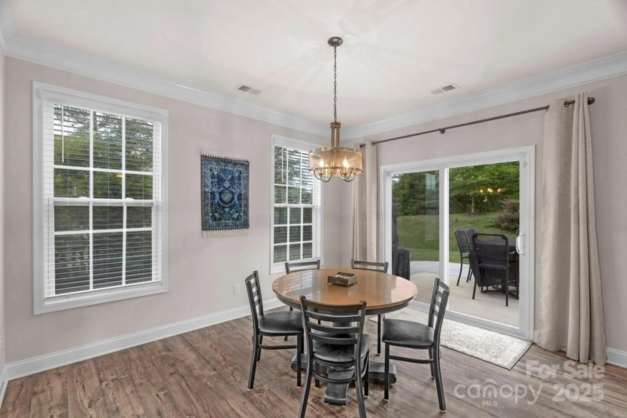 Property Slideshow image 16 of 48 | 236 robinwood ln, Lake Wylie, SC, 29710