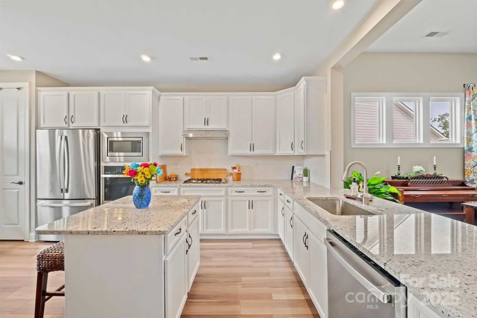 Property Slideshow image 13 of 48 | 8631 profit ln, Charlotte, NC, 28215