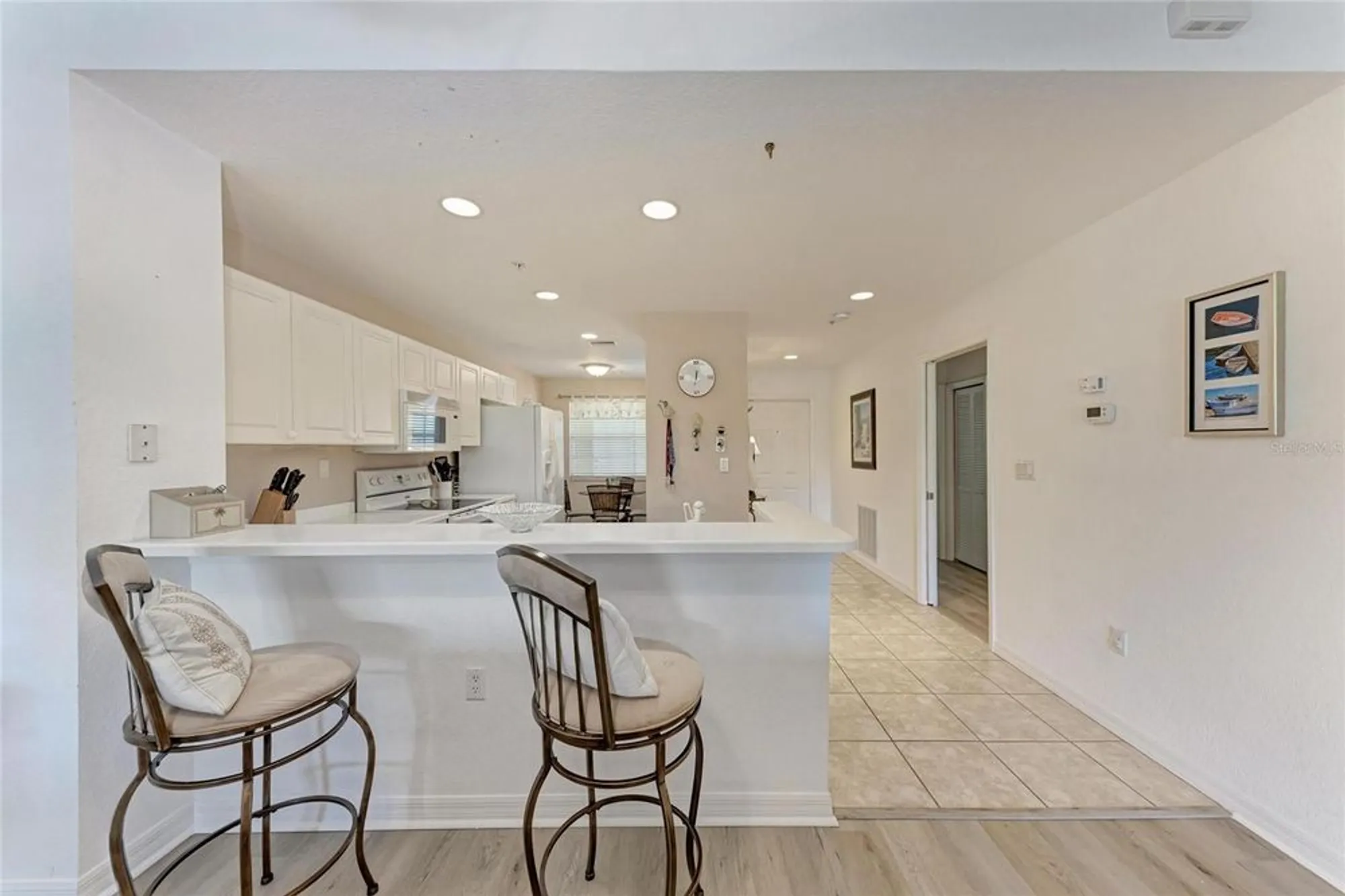 Property Slideshow image 11 of 41 | 6326 grand oak cir 203, Bradenton, FL, 34203