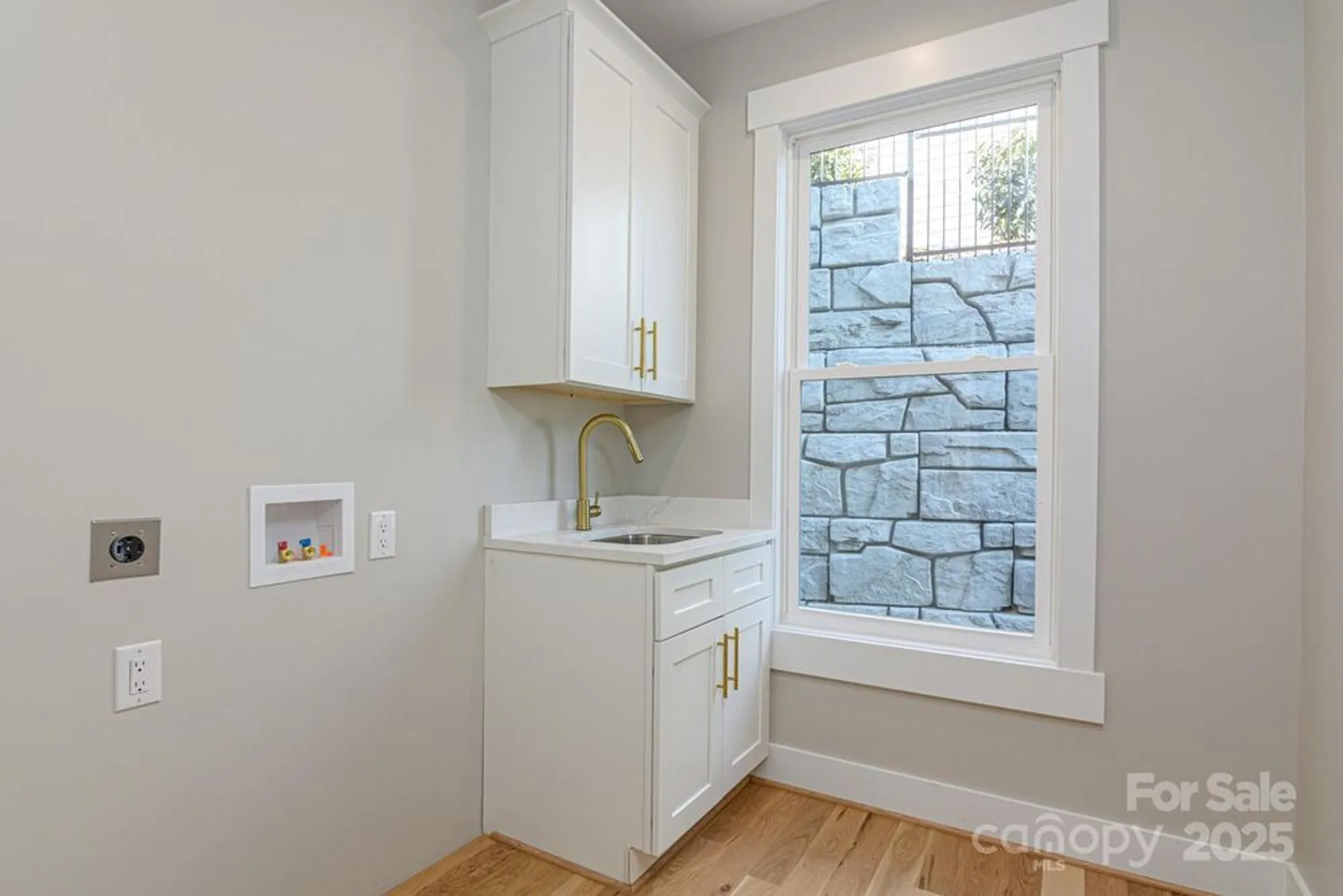 Property Slideshow image 42 of 48 | 131 dawn mist ct, Hendersonville, NC, 28791