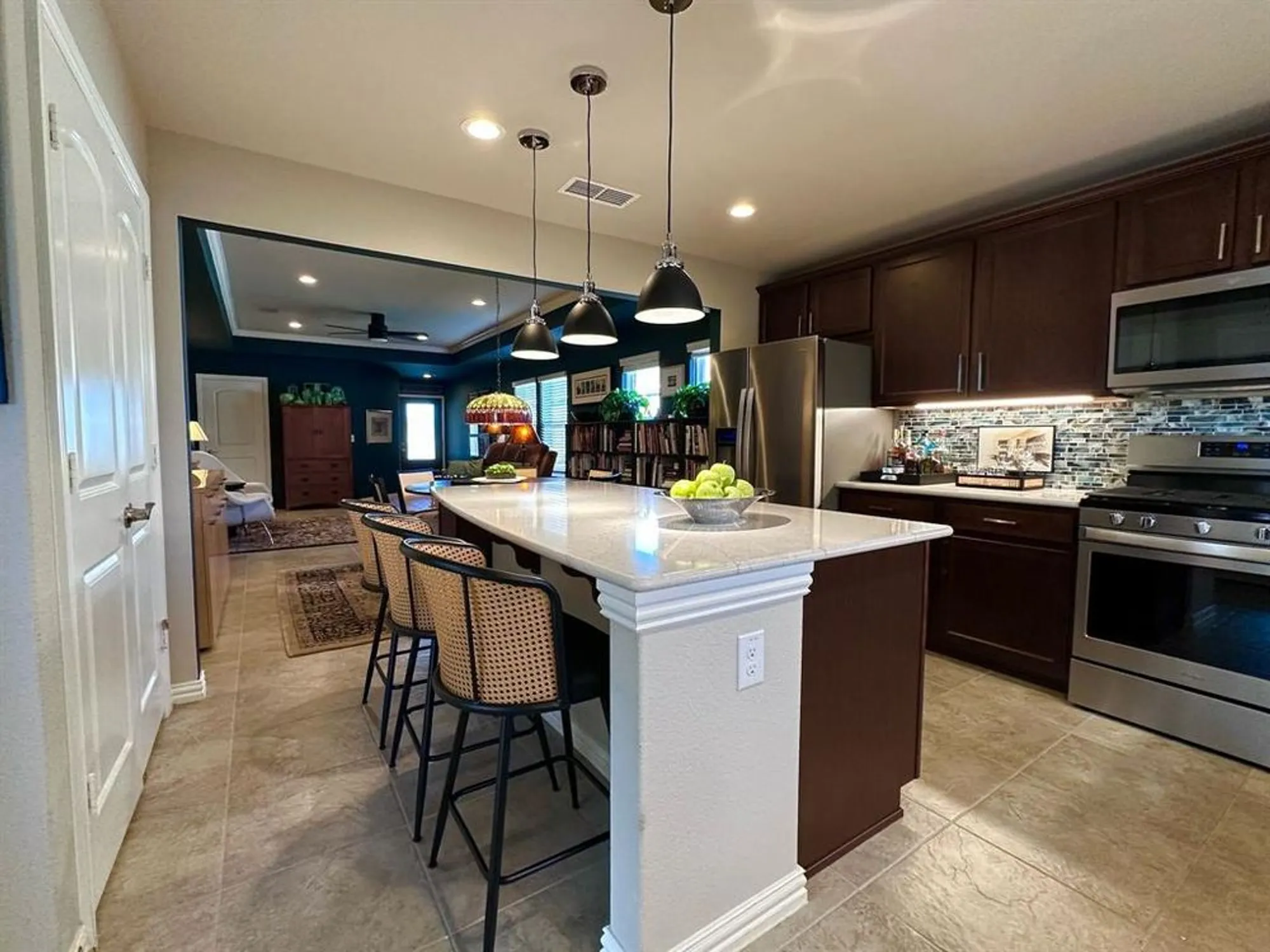 Property Slideshow image 12 of 23 | 1884 marsh point dr, Frisco, TX, 75036