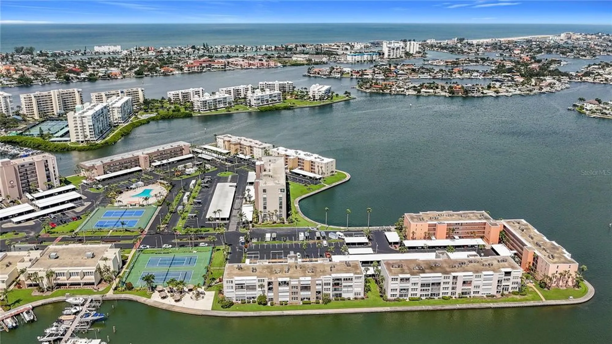 Property Slideshow image 60 of 62 | 7625 sun island dr 307, South Pasadena, FL, 33707