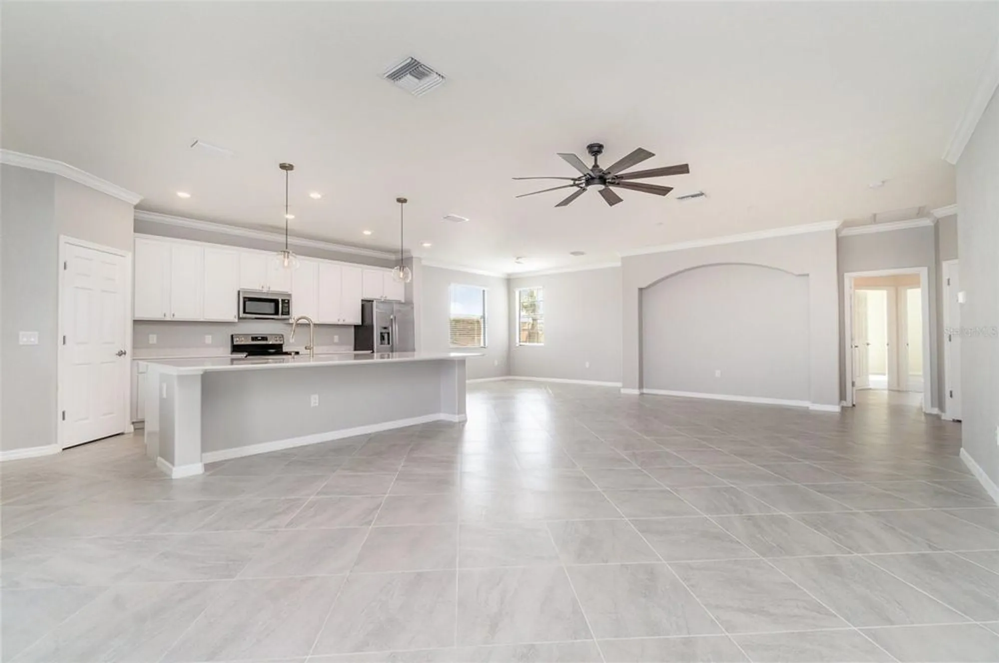 Property Slideshow image 4 of 33 | 10800 tarflower dr 202, Venice, FL, 34293