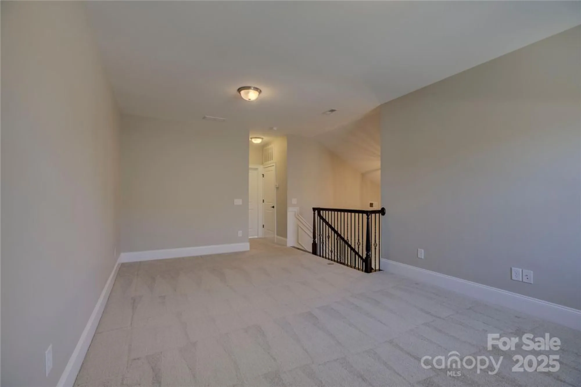Property Slideshow image 37 of 48 | 14916 creeks edge dr, Charlotte, NC, 28278