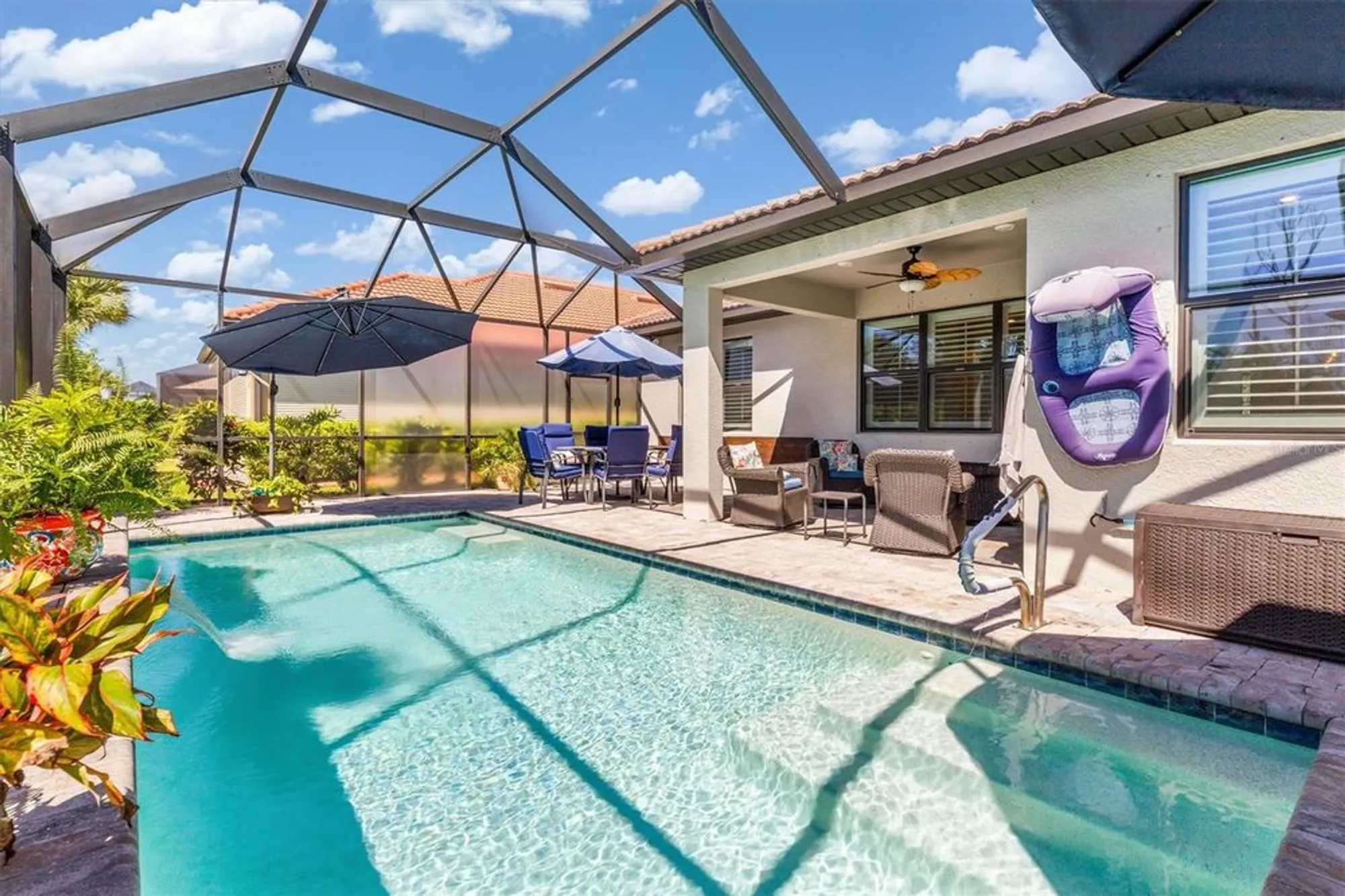 Property Slideshow image 7 of 70 | 2633 daisy dr, North Port, FL, 34289