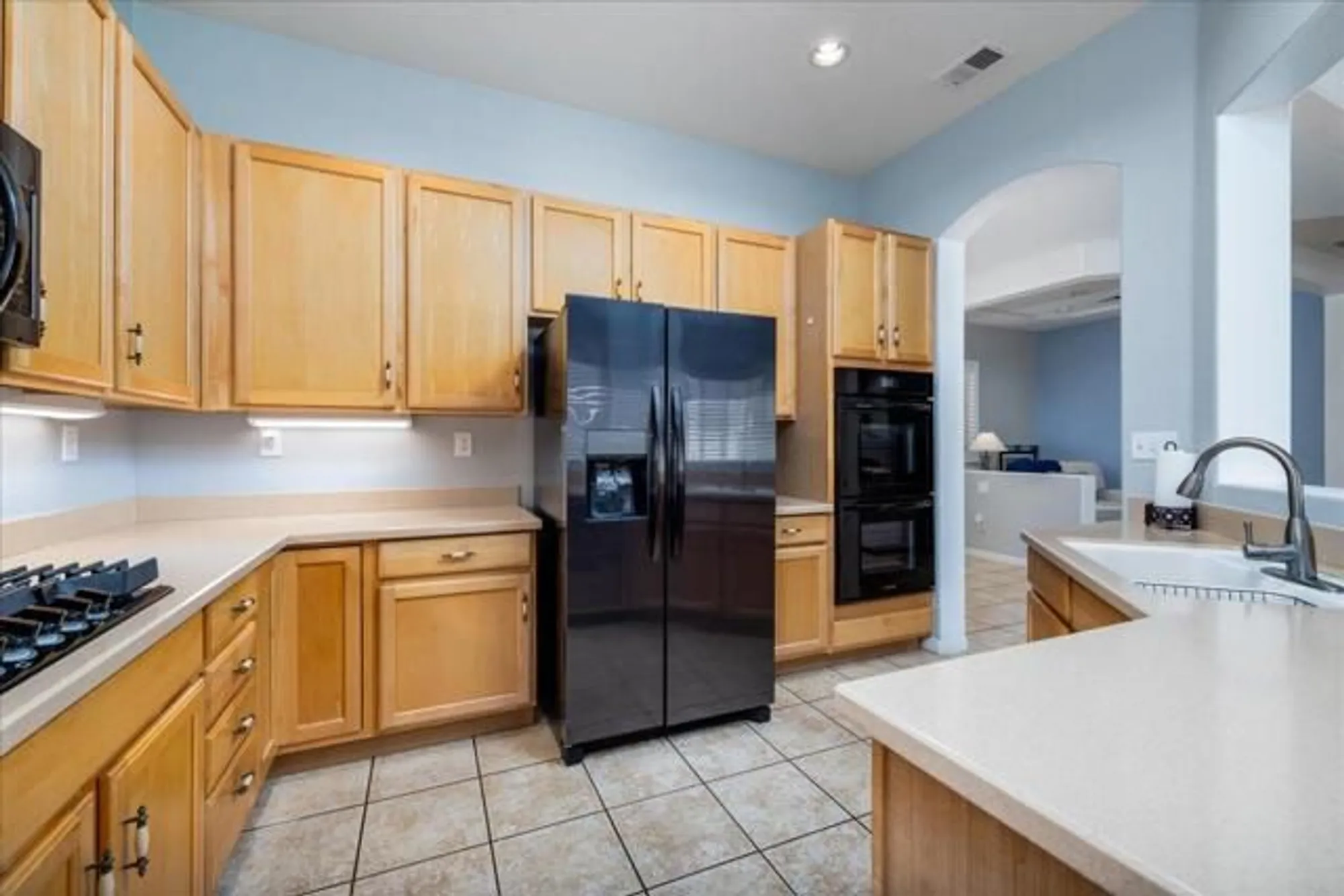 Property Slideshow image 16 of 40 | 2165 birdie dr, Banning, CA, 92220
