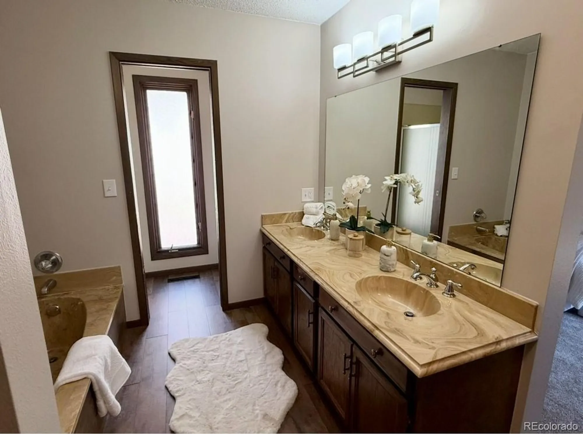 Property Slideshow image 16 of 32 | 53 douglas dr, Broomfield, CO, 80020
