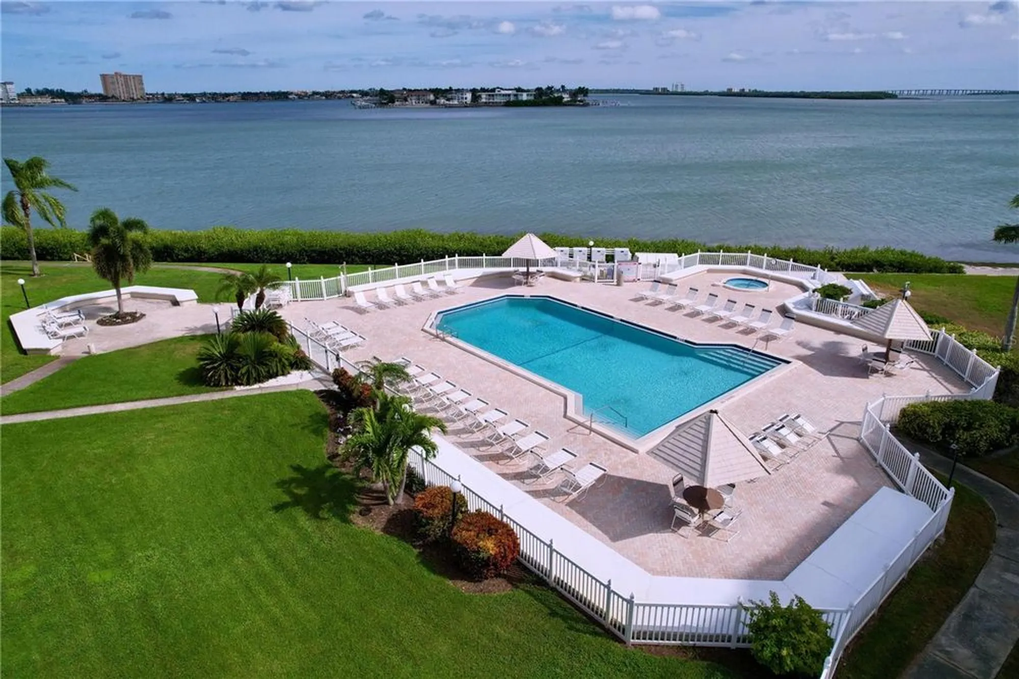 Property Slideshow image 23 of 28 | 6269 palma del mar blvd s apt 215, St Petersburg, FL, 33715