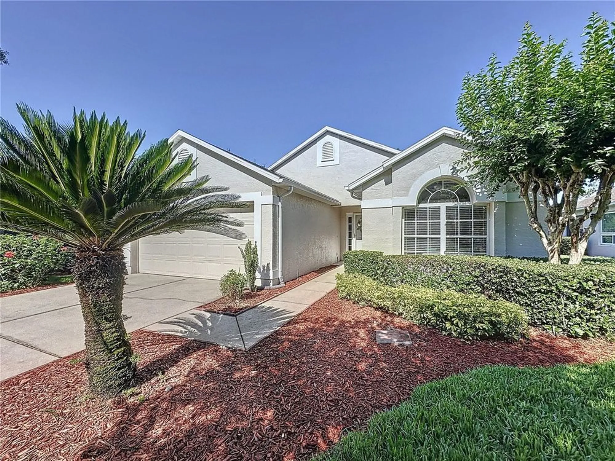 Property Slideshow image 2 of 69 | 3706 doune way, Clermont, FL, 34711