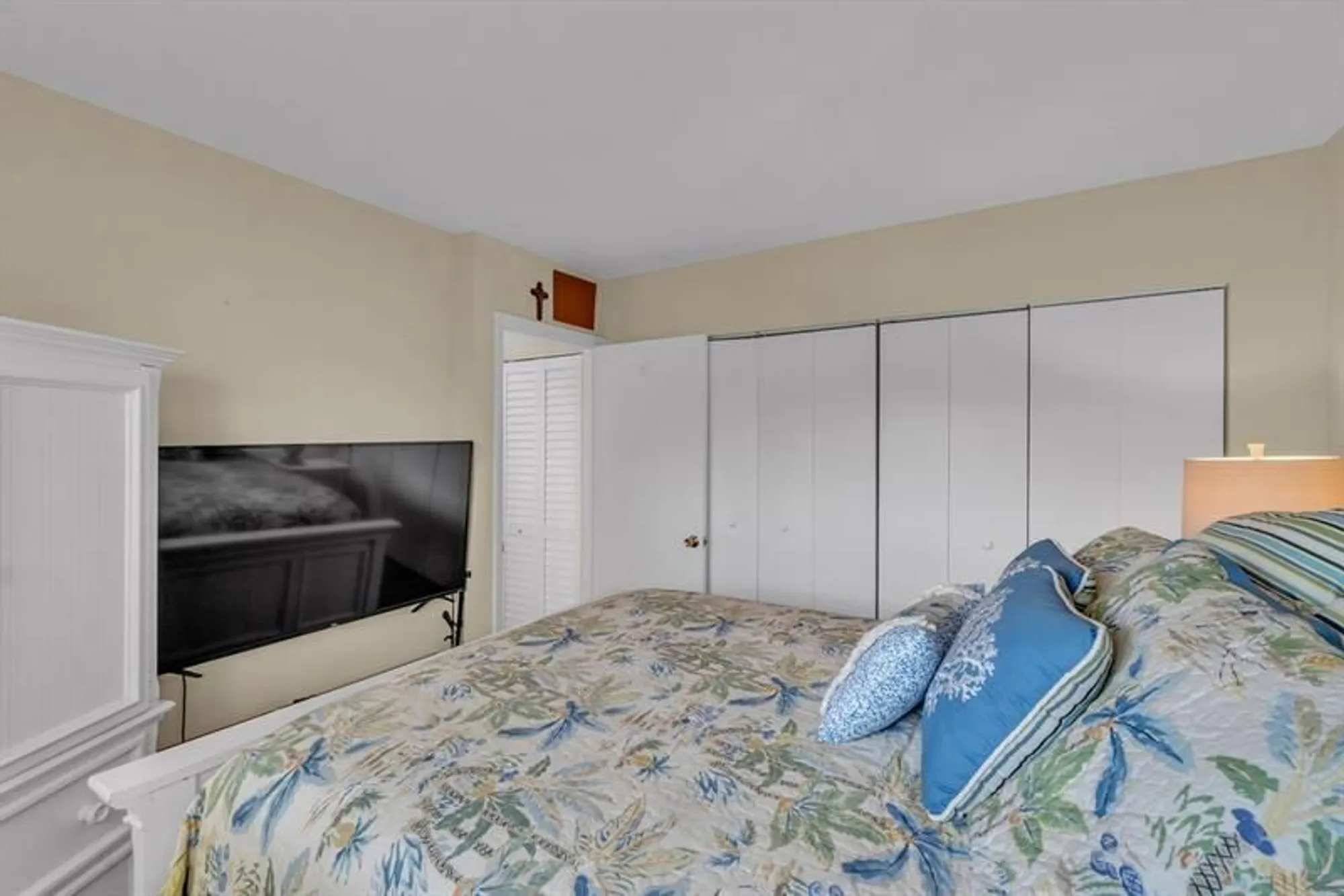 Property Slideshow image 19 of 38 | 6890 royal palm blvd 203h, Margate, FL, 33063