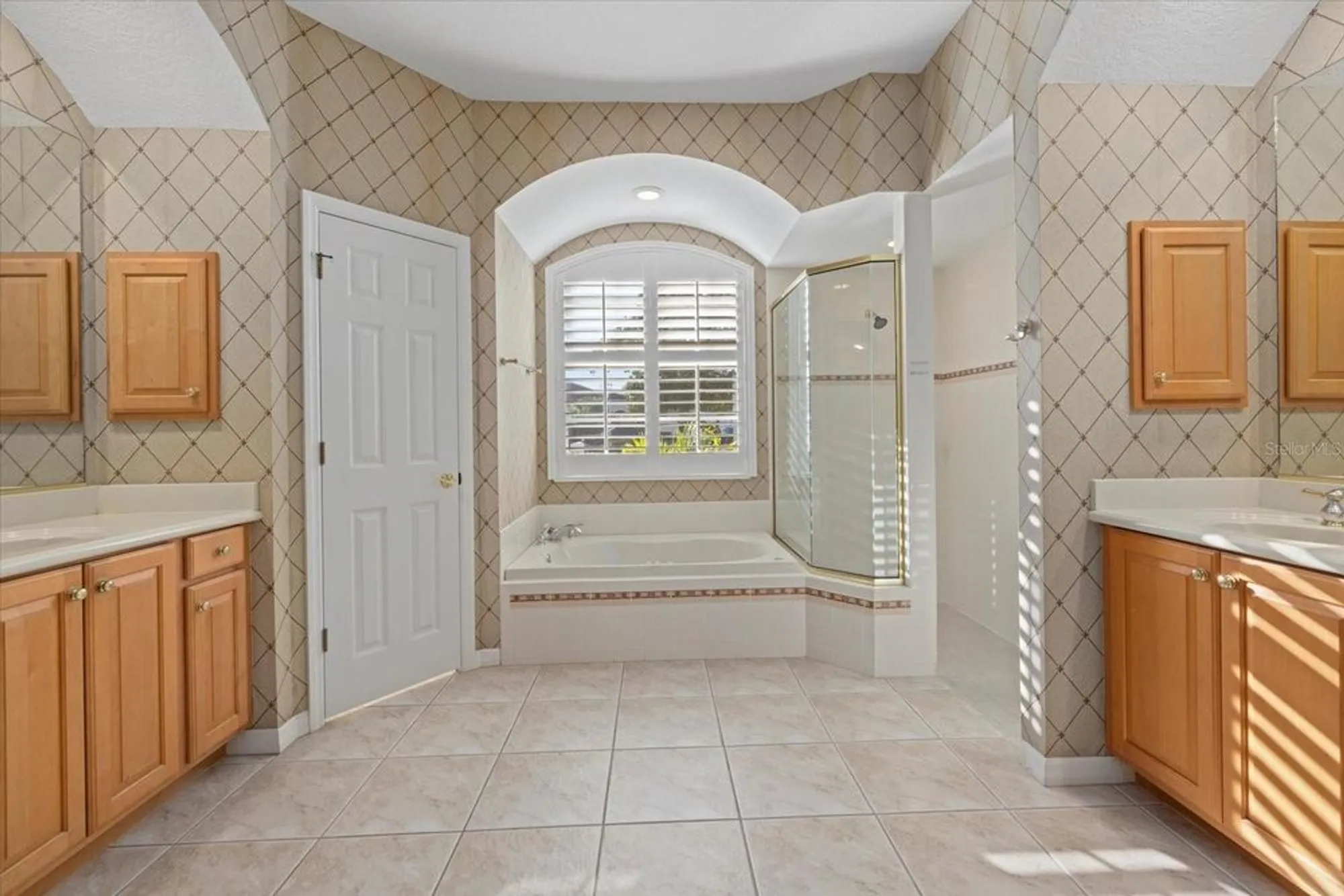 Property Slideshow image 13 of 35 | 6210 cormorant ct, Bradenton, FL, 34203