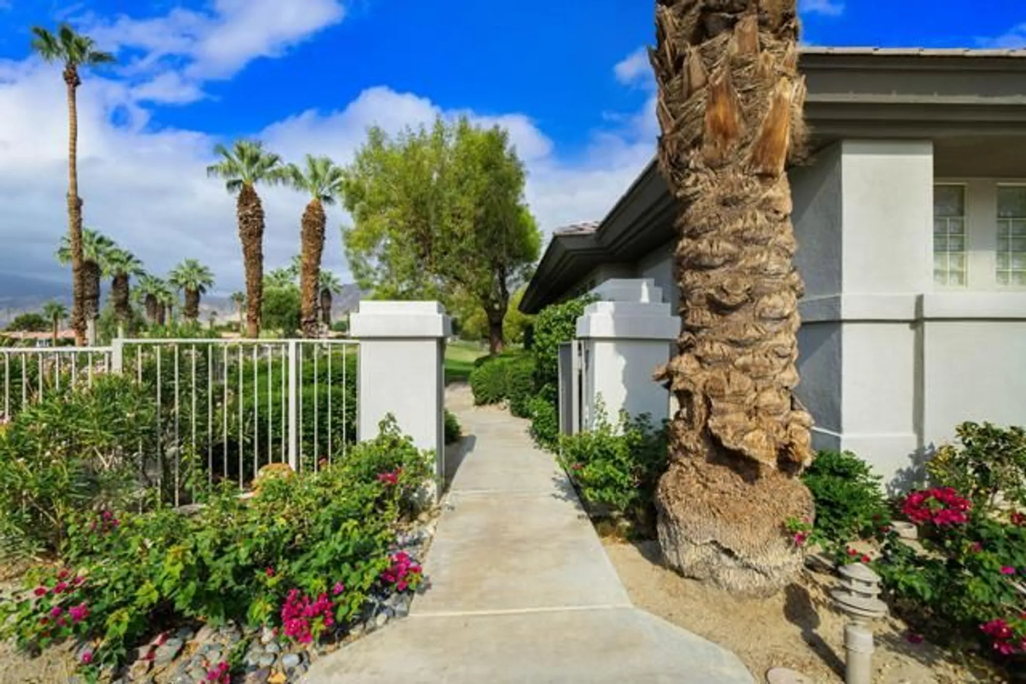 Property Slideshow image 17 of 43 | 55199 laurel vly, La Quinta, CA, 92253