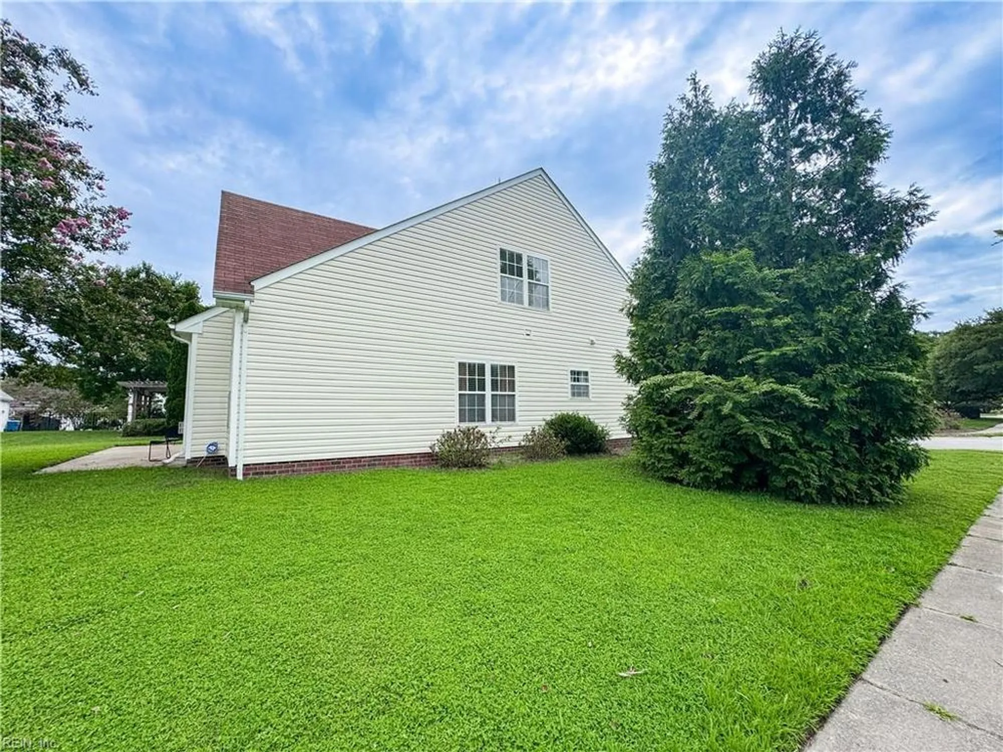 Property Slideshow image 36 of 38 | 2937 einstein dr, Virginia Beach, VA, 23456