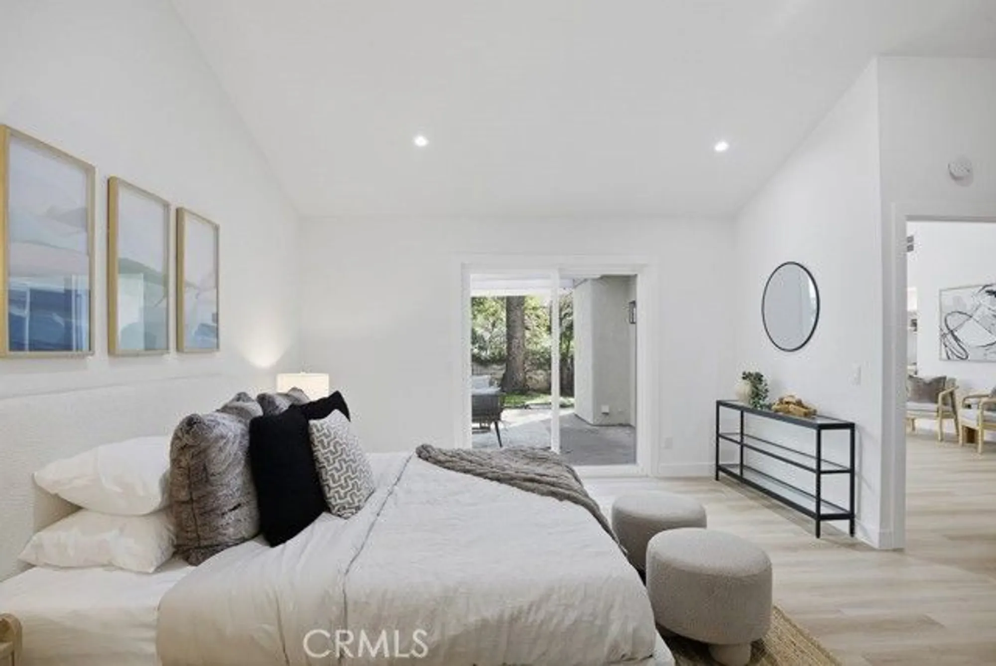 Property Slideshow image 20 of 52 | 1069 belleza st, Camarillo, CA, 93012