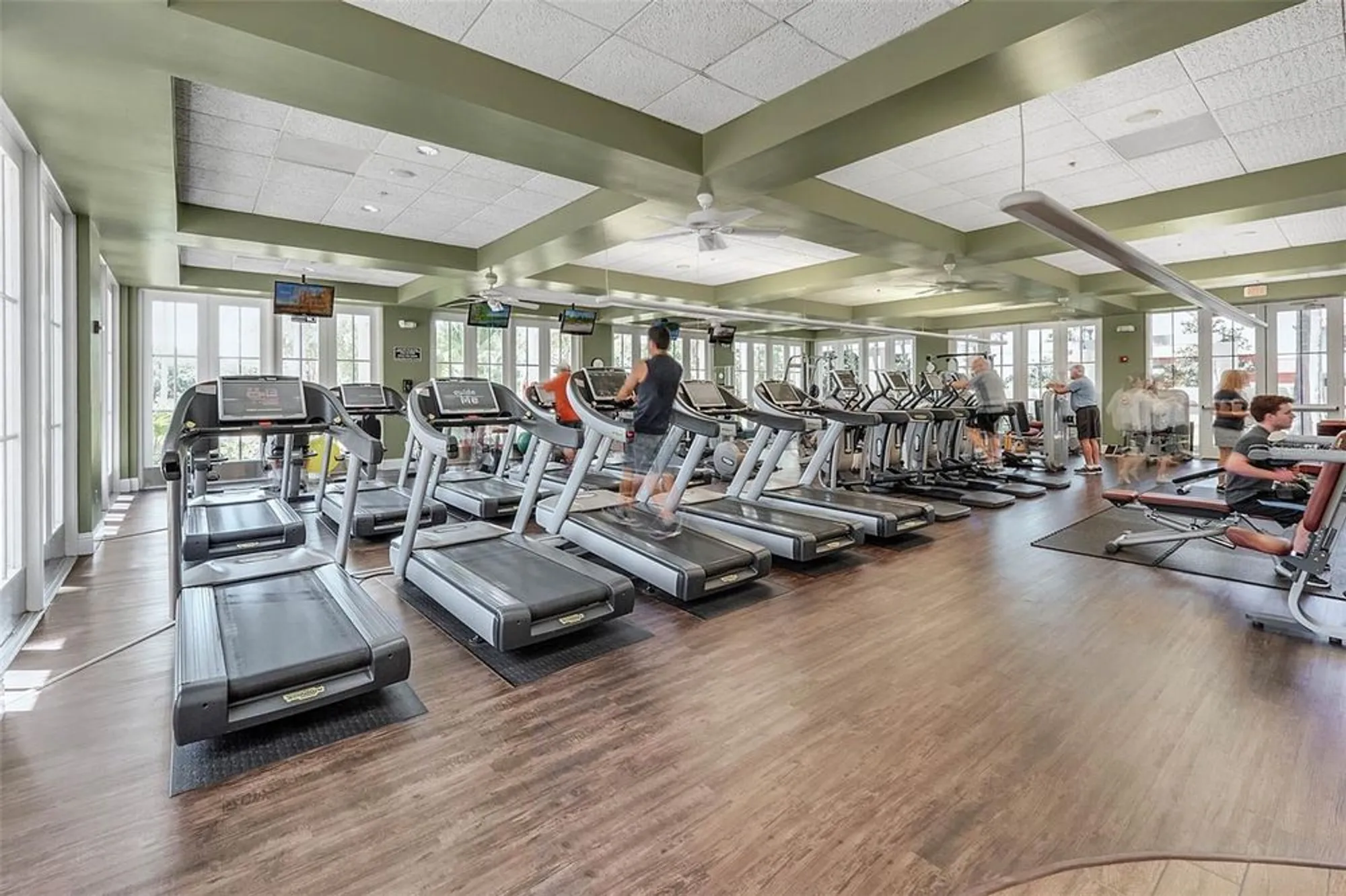 Property Slideshow image 70 of 89 | 917 shorehaven dr, Poinciana, FL, 34759