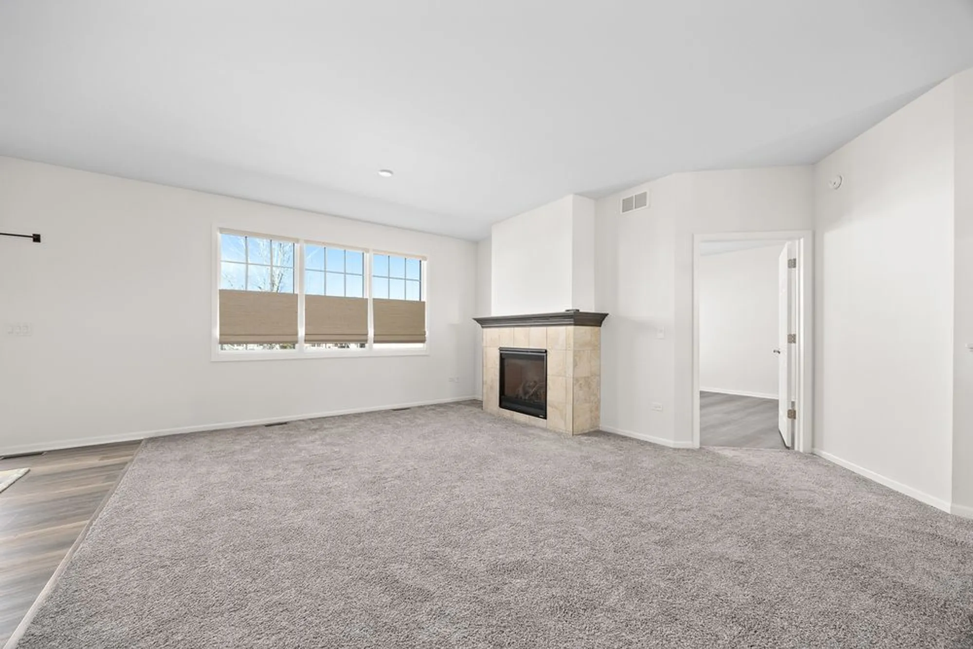 Property Slideshow image 5 of 28 | 17340 lucerne ct, Lockport, IL, 60441