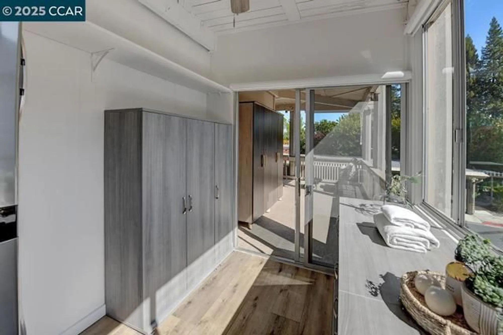 Property Slideshow image 23 of 60 | 1501 canyonwood ct 12, Walnut Creek, CA, 94595