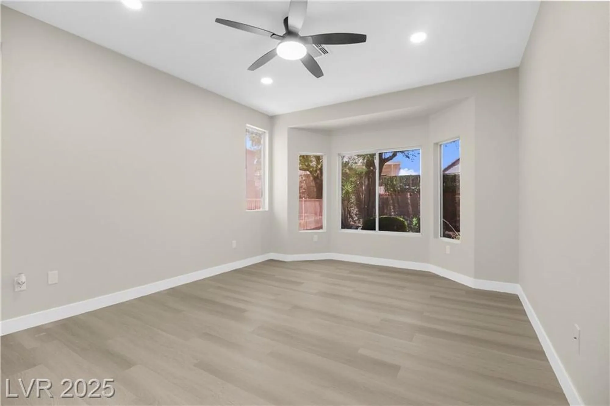 Property Slideshow image 37 of 46 | 2118 high mesa dr, Henderson, NV, 89012