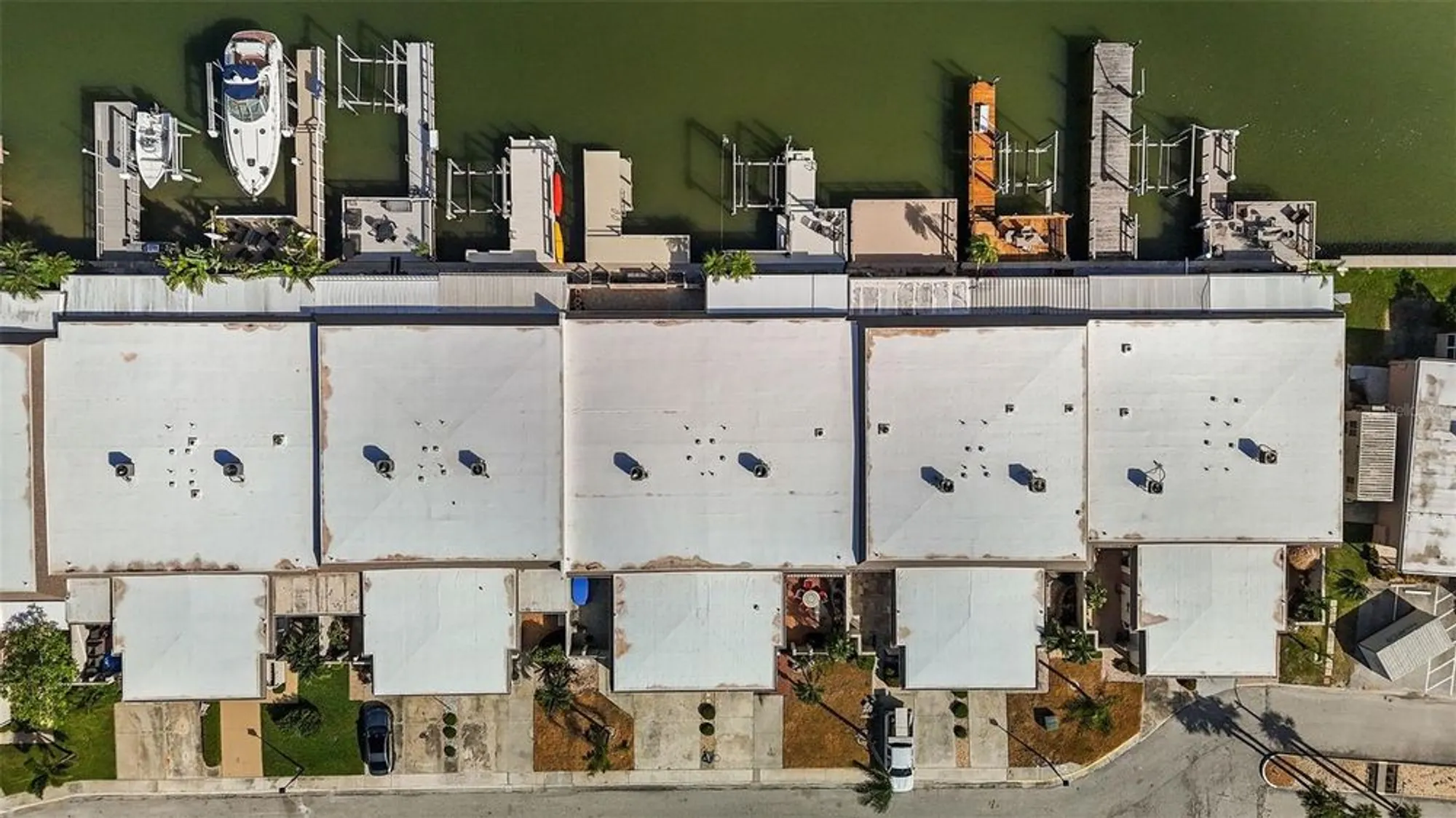 Property Slideshow image 34 of 40 | 325 boca ciega point blvd, St Petersburg, FL, 33708