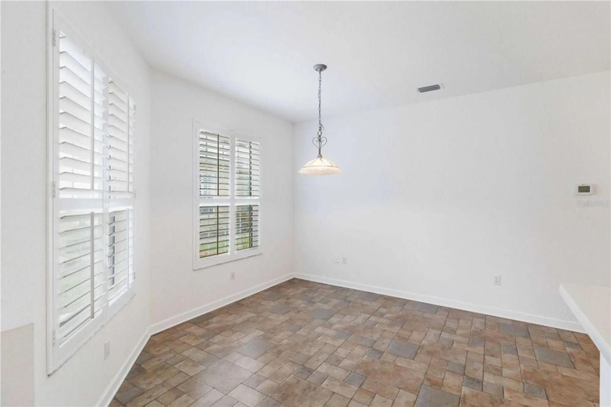 Property Slideshow image 13 of 51 | 4939 lakescene pl, Sarasota, FL, 34243