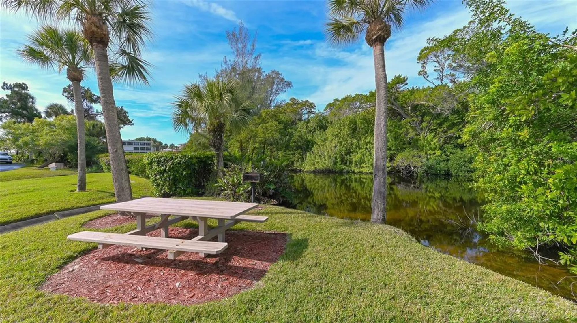 Property Slideshow image 27 of 91 | 225 hourglass way apt 103, Sarasota, FL, 34242