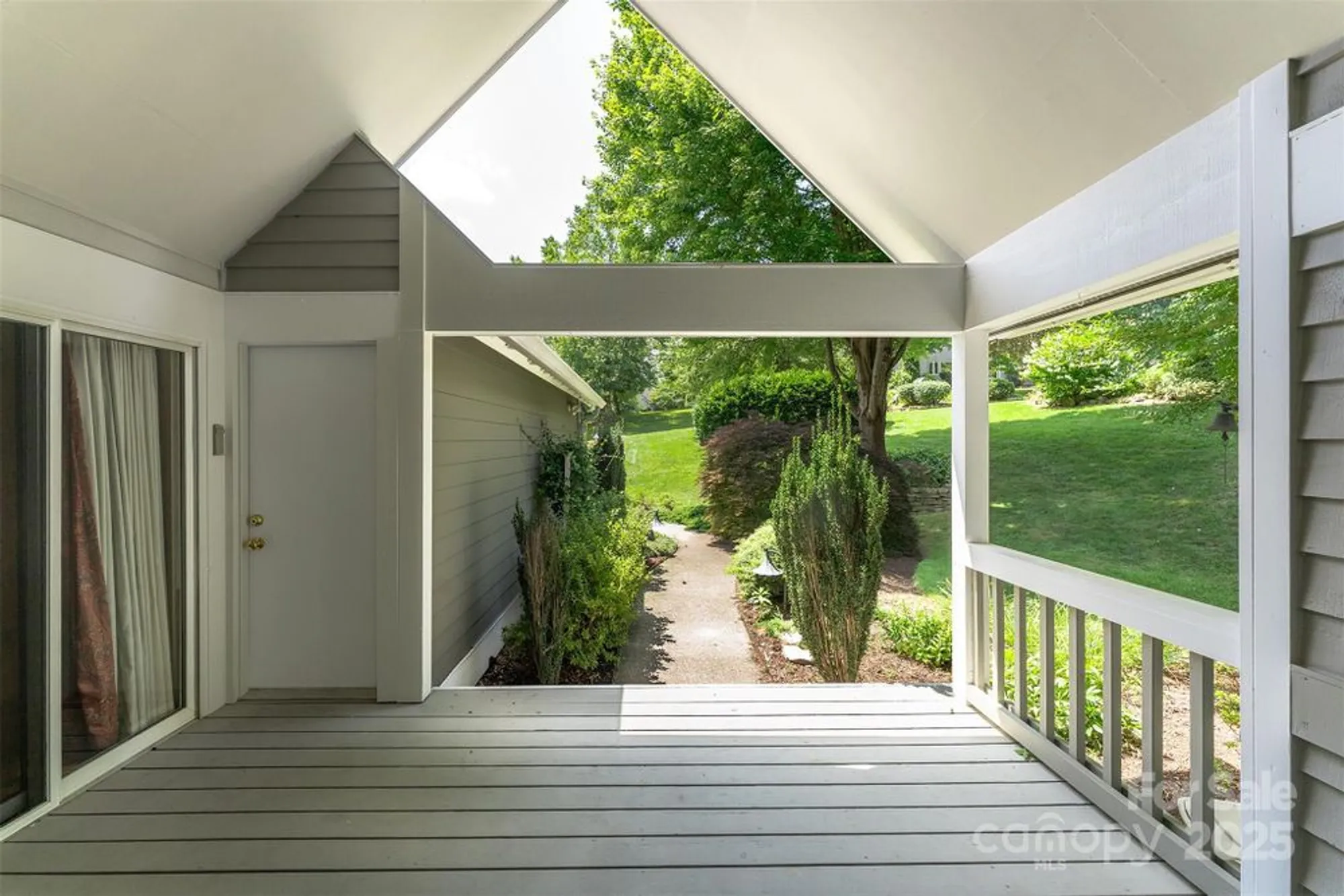 Property Slideshow image 8 of 41 | 144 overlook dr, Flat Rock, NC, 28731