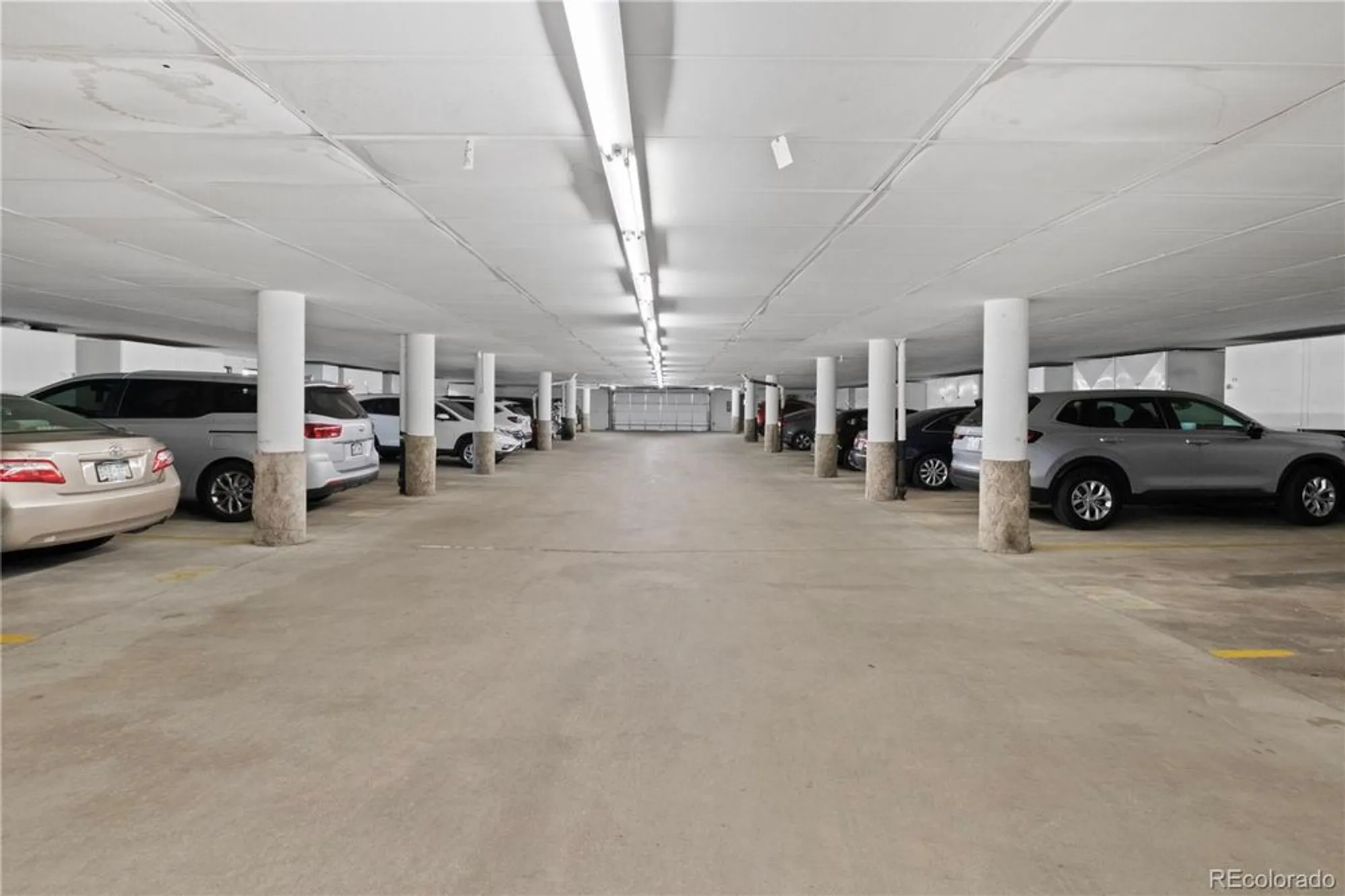 Property Slideshow image 32 of 50 | 14152 e linvale pl apt 605, Aurora, CO, 80014