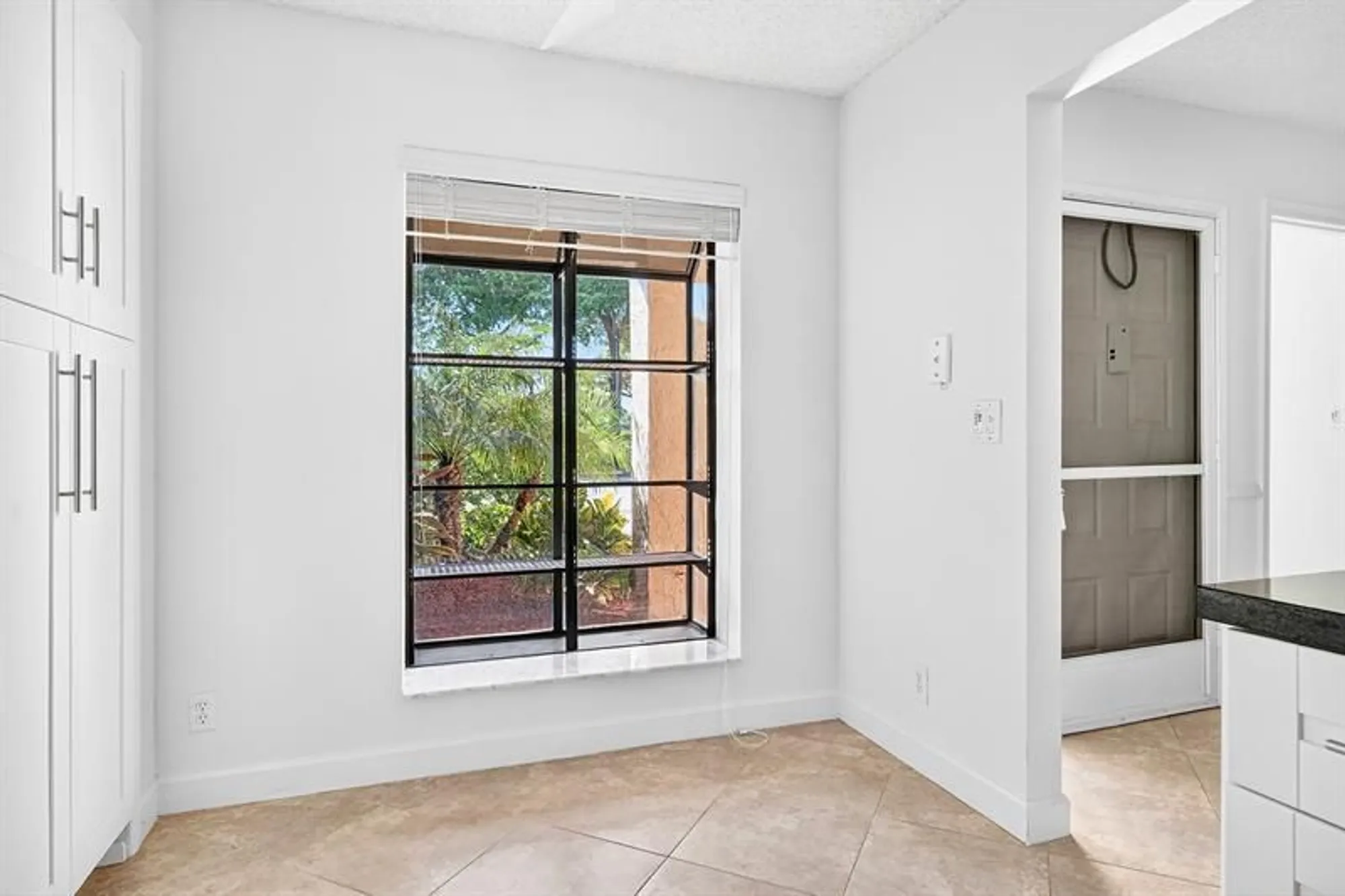 Property Slideshow image 5 of 38 | 5021 oak hill ln apt 115, Delray Beach, FL, 33484