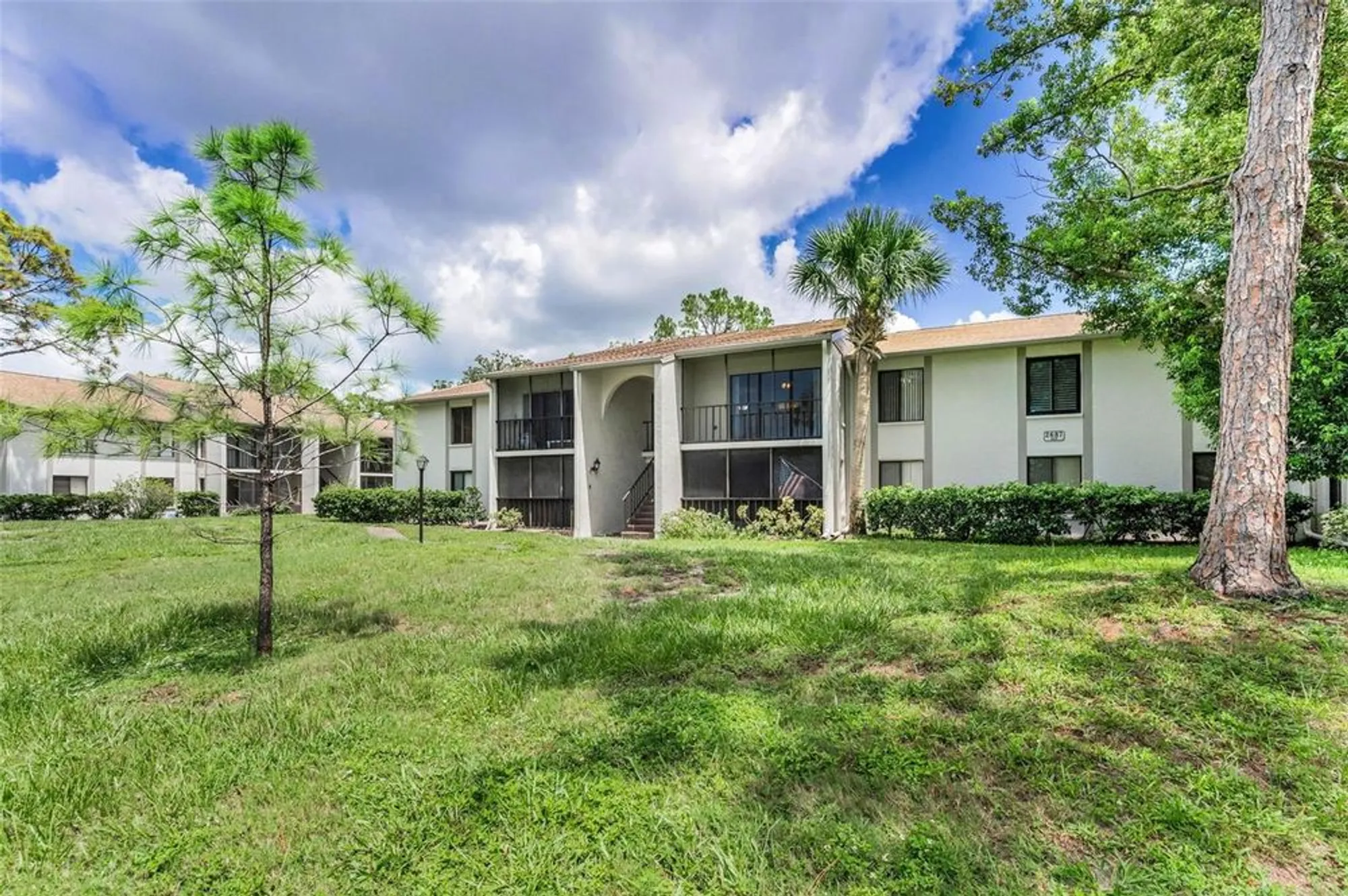 Property Slideshow image 4 of 62 | 2687 pine ridge way f2, Palm Harbor, FL, 34684