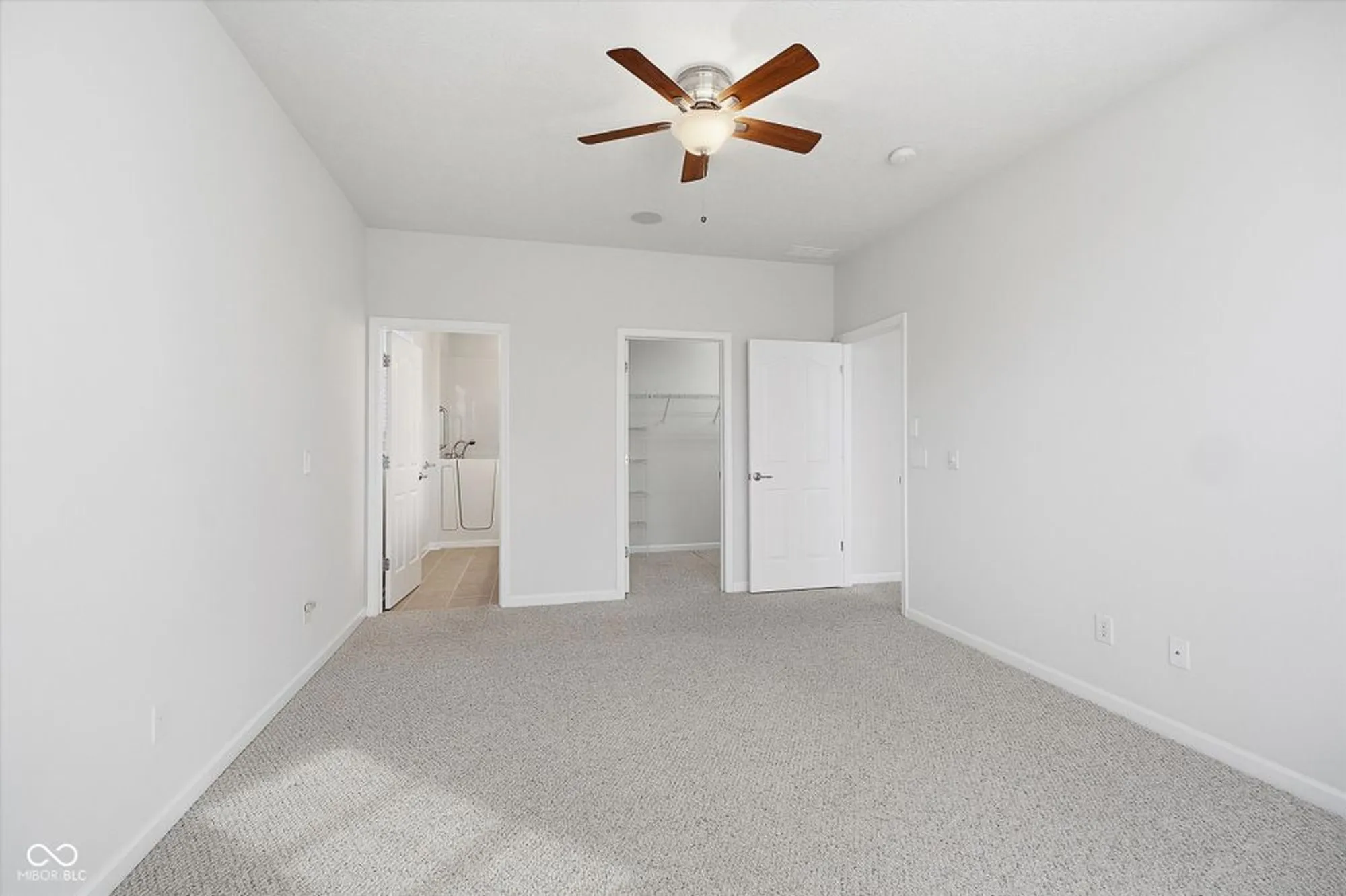 Property Slideshow image 20 of 42 | 12766 winery way, Fishers, IN, 46037